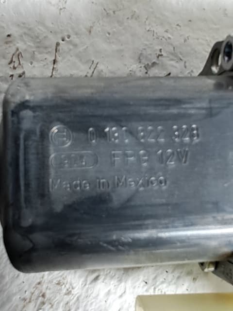 Motor elevalunas trasero izquierdo CHRYSLER SEBRING (JR) 2