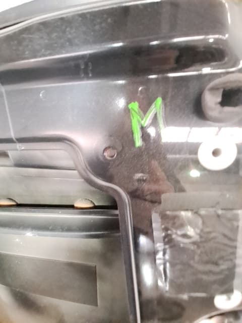 Puerta trasera izquierda CHRYSLER SEBRING (JR) 2