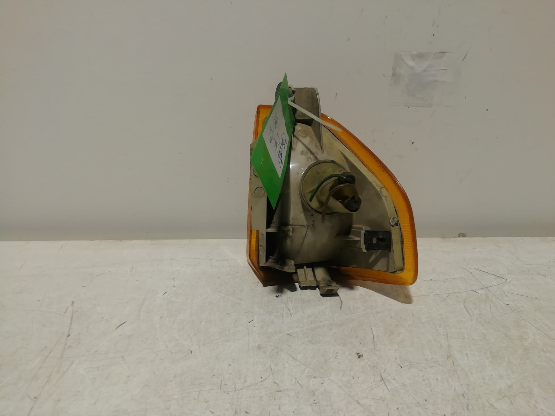 Recambio FORD ESCORT BERLINA ref. 6136488 2
