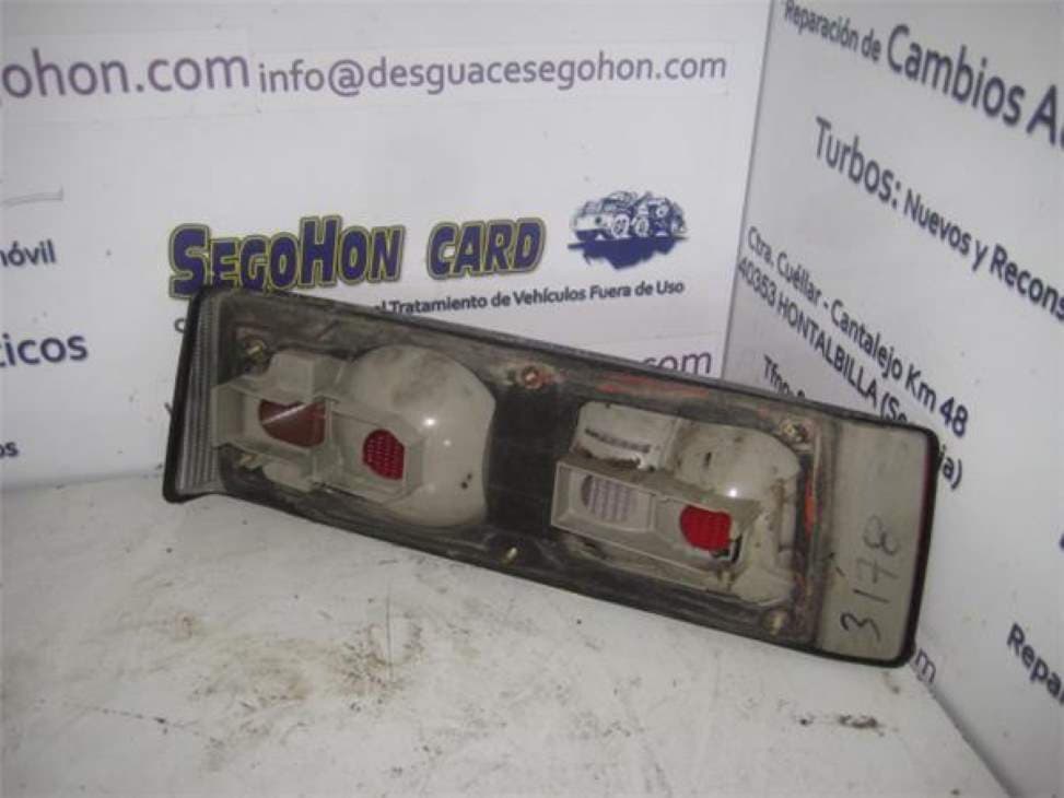 Piloto trasero derecho FORD ESCORT BERLINA 2