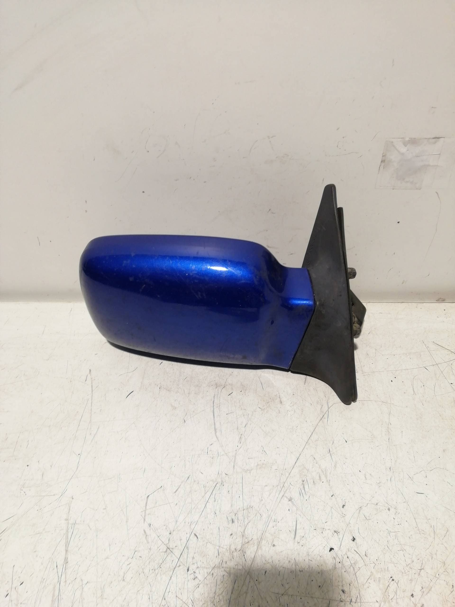 Retrovisor derecho FORD ESCORT BERLINA 2