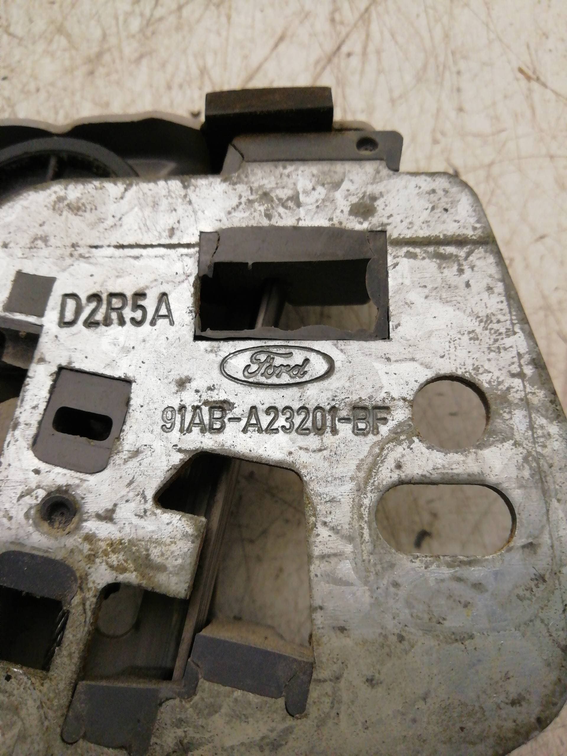 Elevalunas delantero izquierdo FORD ESCORT BERLINA 2