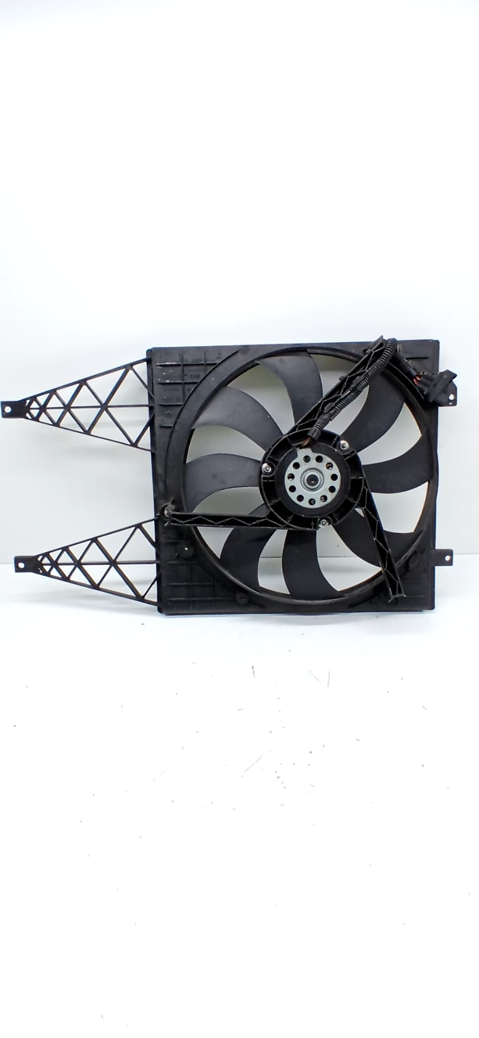 Electroventilador VOLKSWAGEN POLO (9N1)