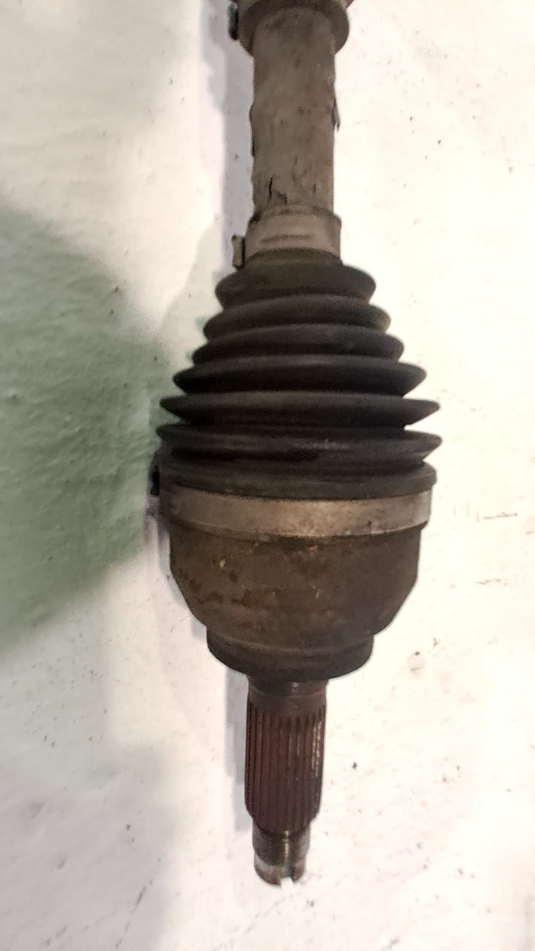 Transmision delantera izquierda MAZDA 5 BERL 2