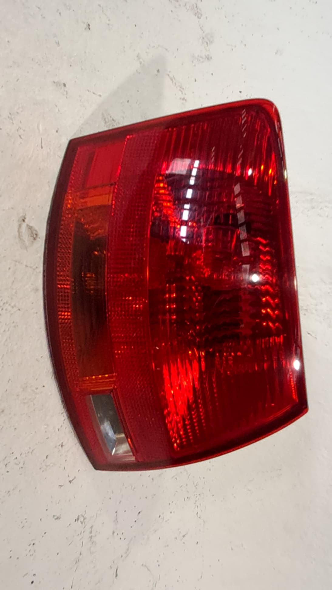 Piloto trasero izquierdo AUDI A4 AVANT (8E)