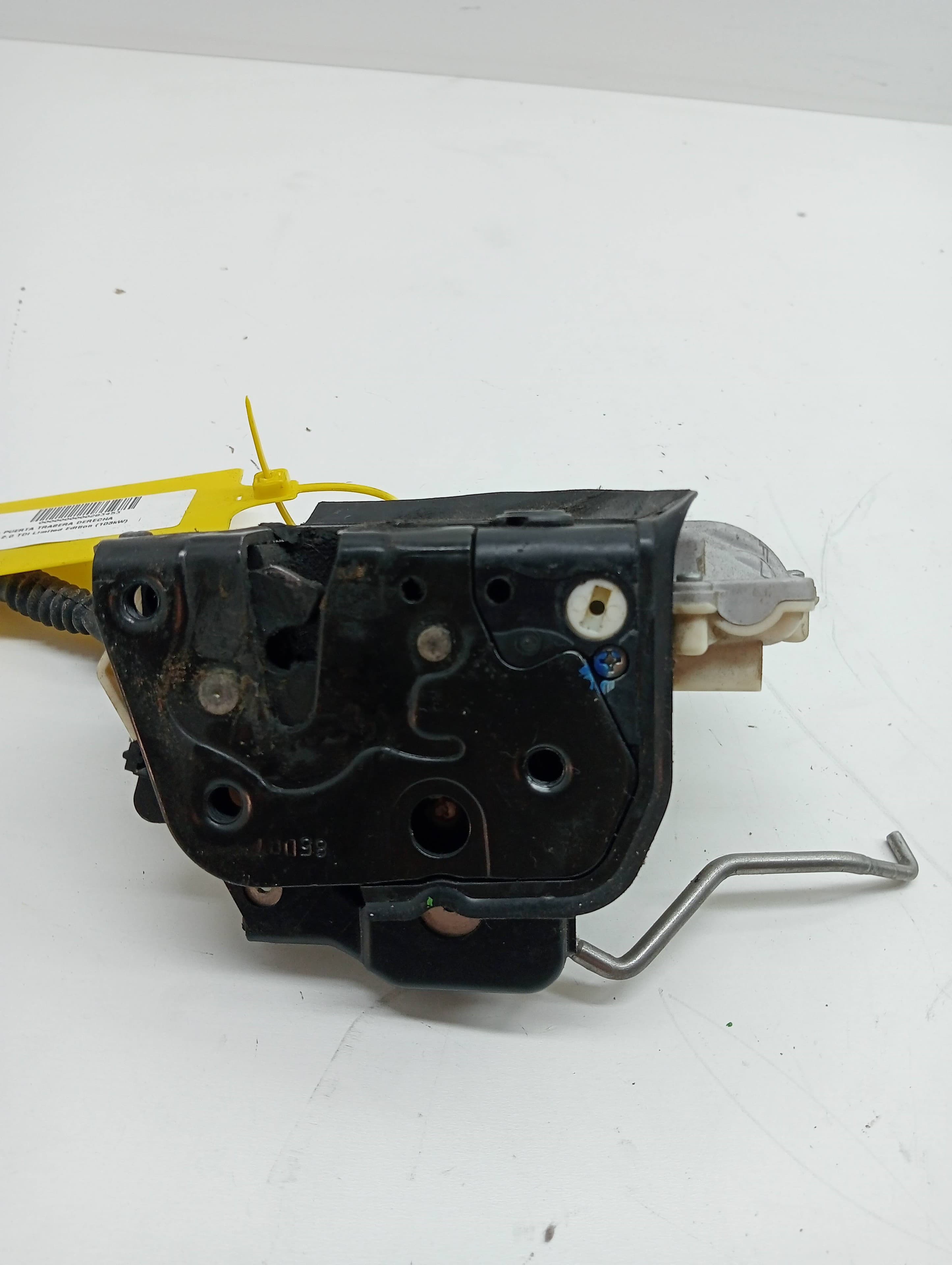 Cerradura puerta trasera derecha AUDI A3 (8P) 2