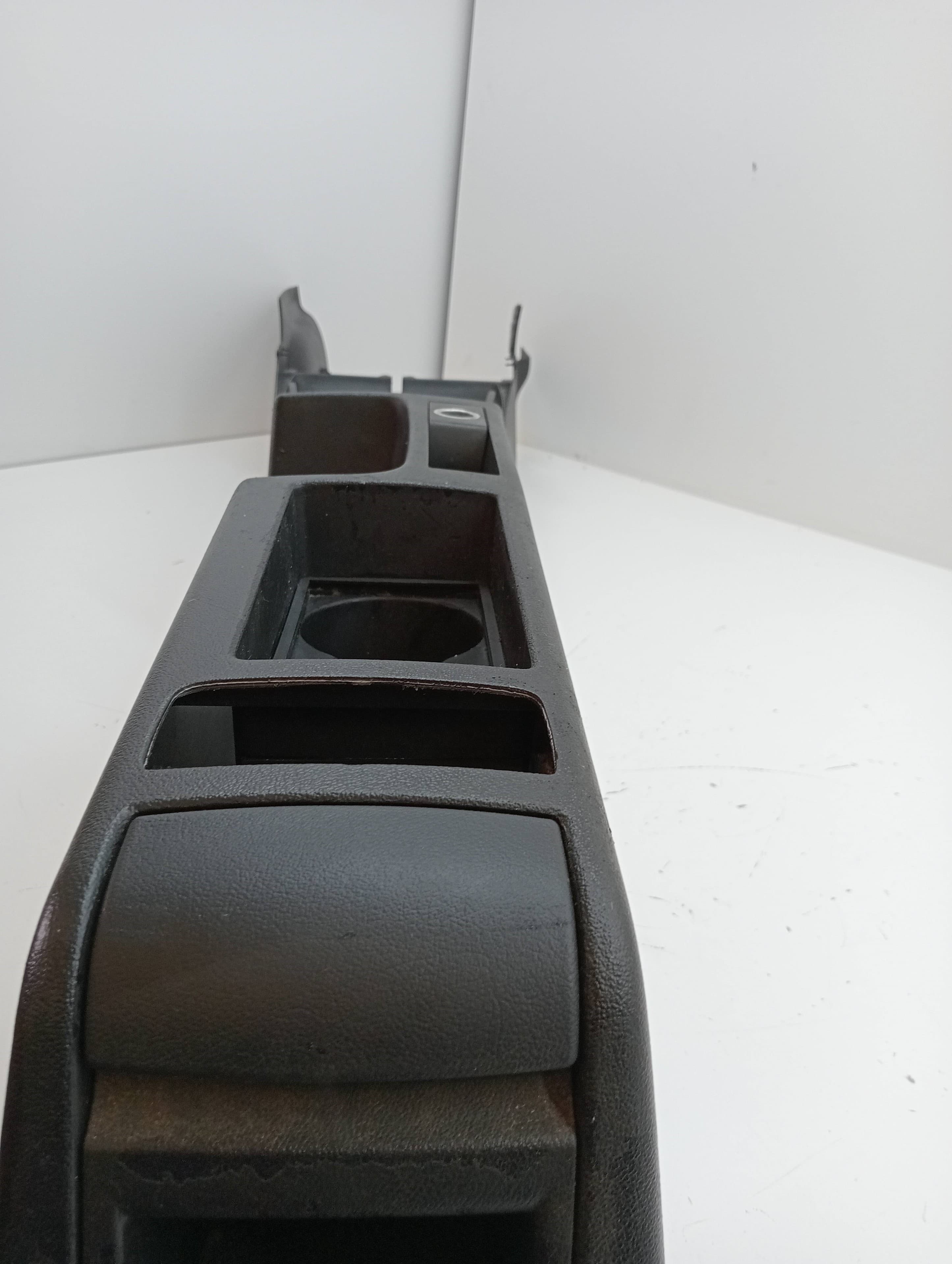 Consola central AUDI A3 (8P)