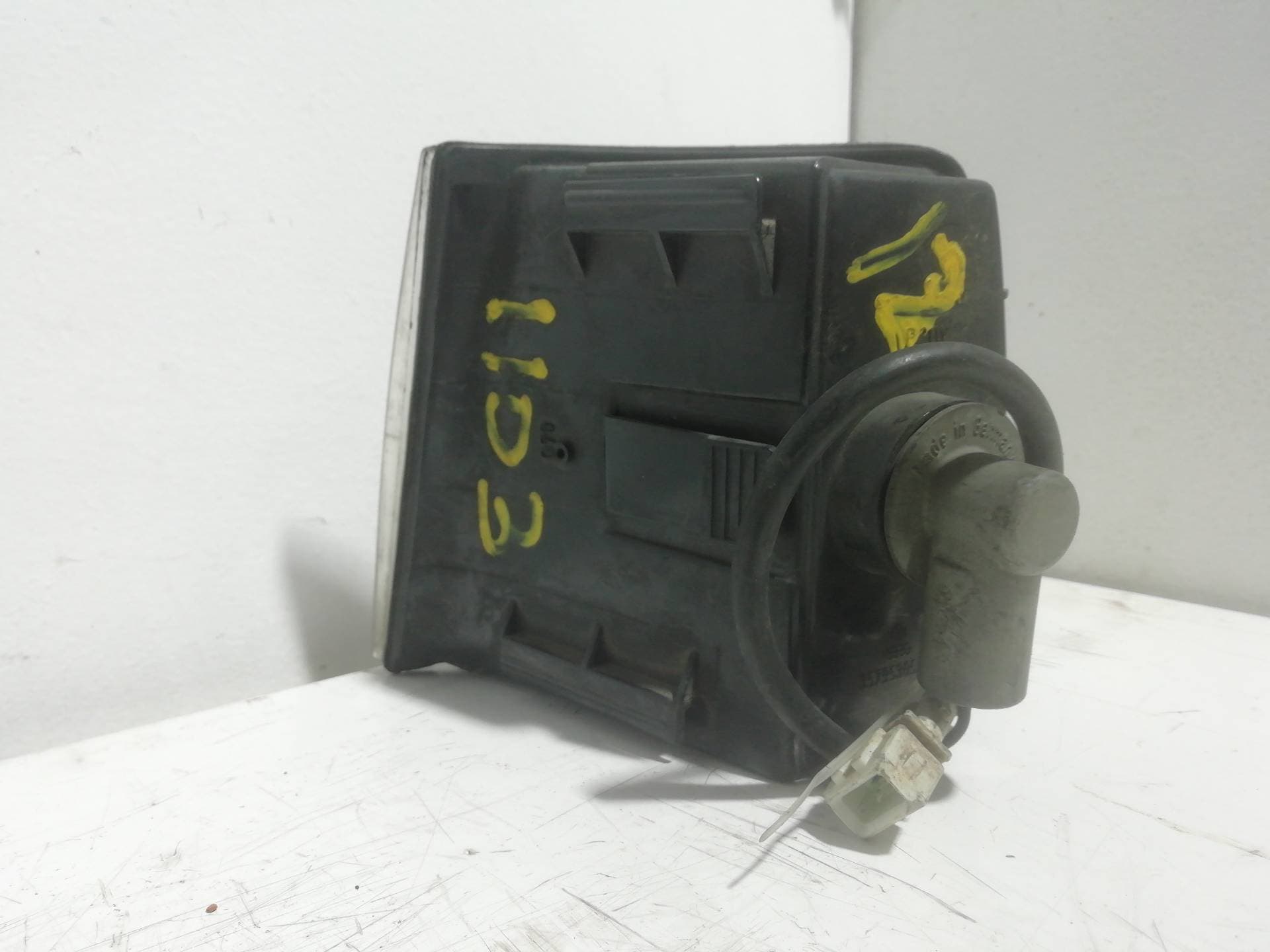 Recambio VOLKSWAGEN PASSAT VARIANT (315) ref. 357953050A 2