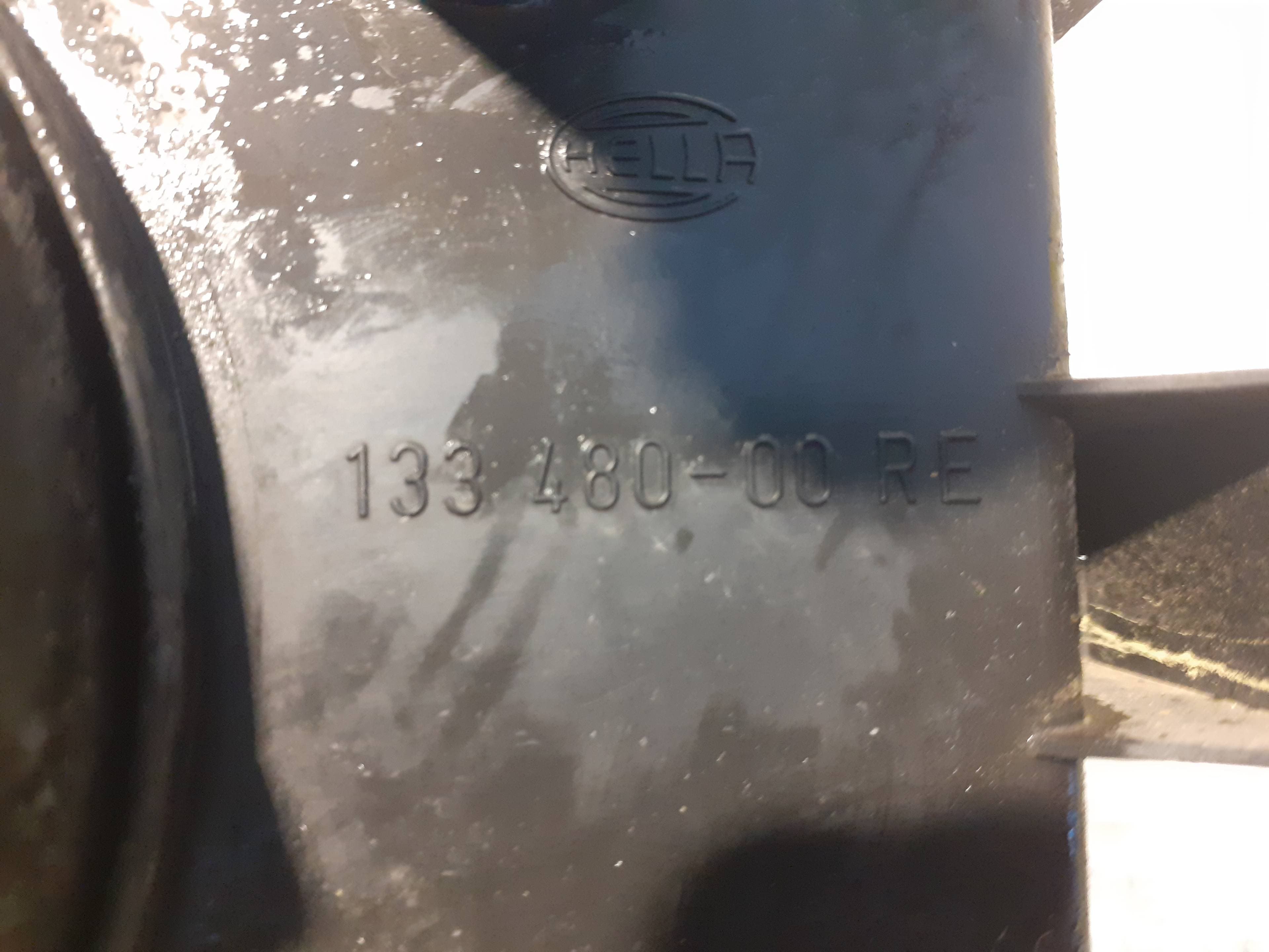 Faro derecho VOLKSWAGEN PASSAT VARIANT (315) 2