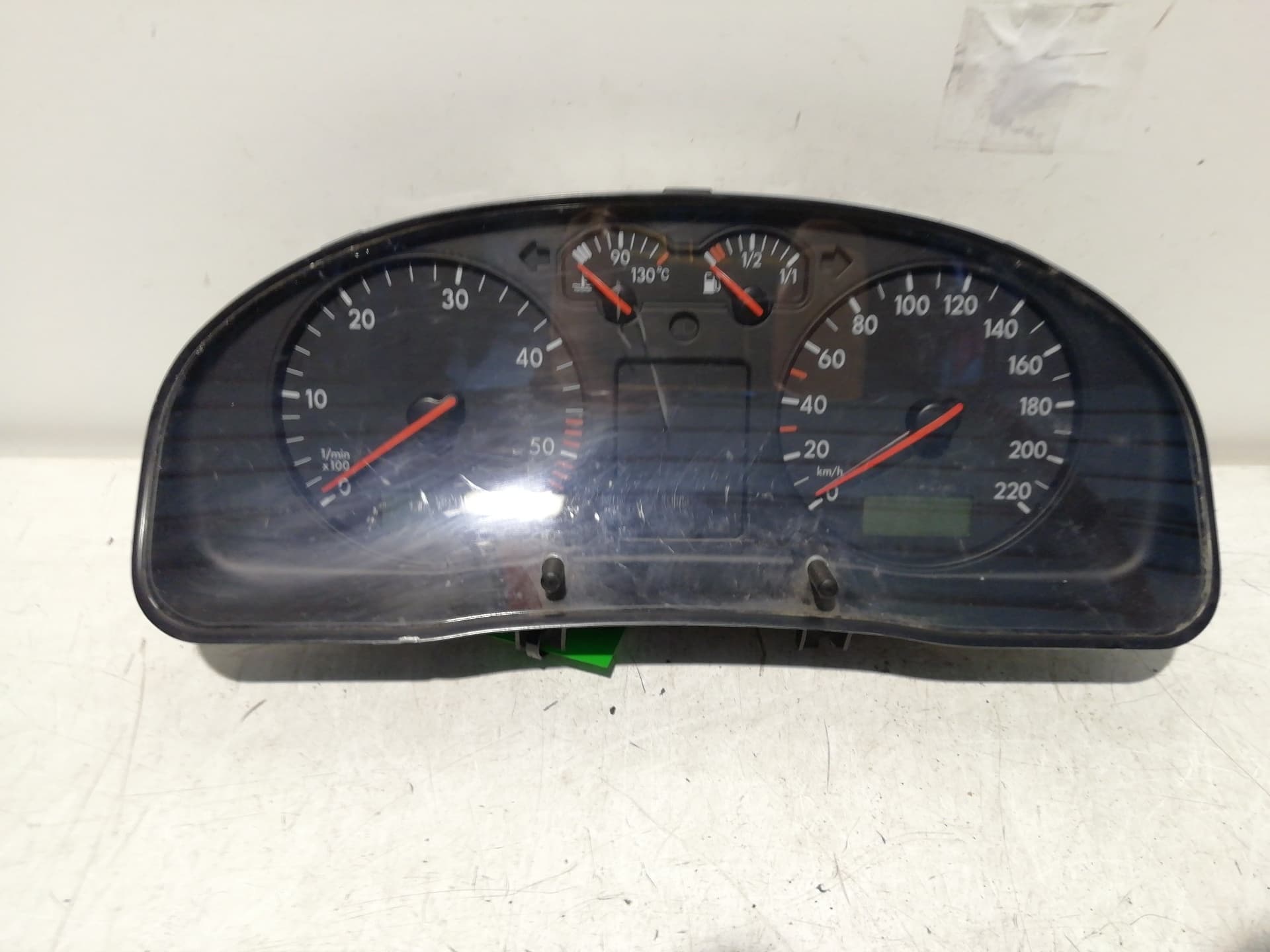 Cuadro instrumentos VOLKSWAGEN PASSAT VARIANT (315)