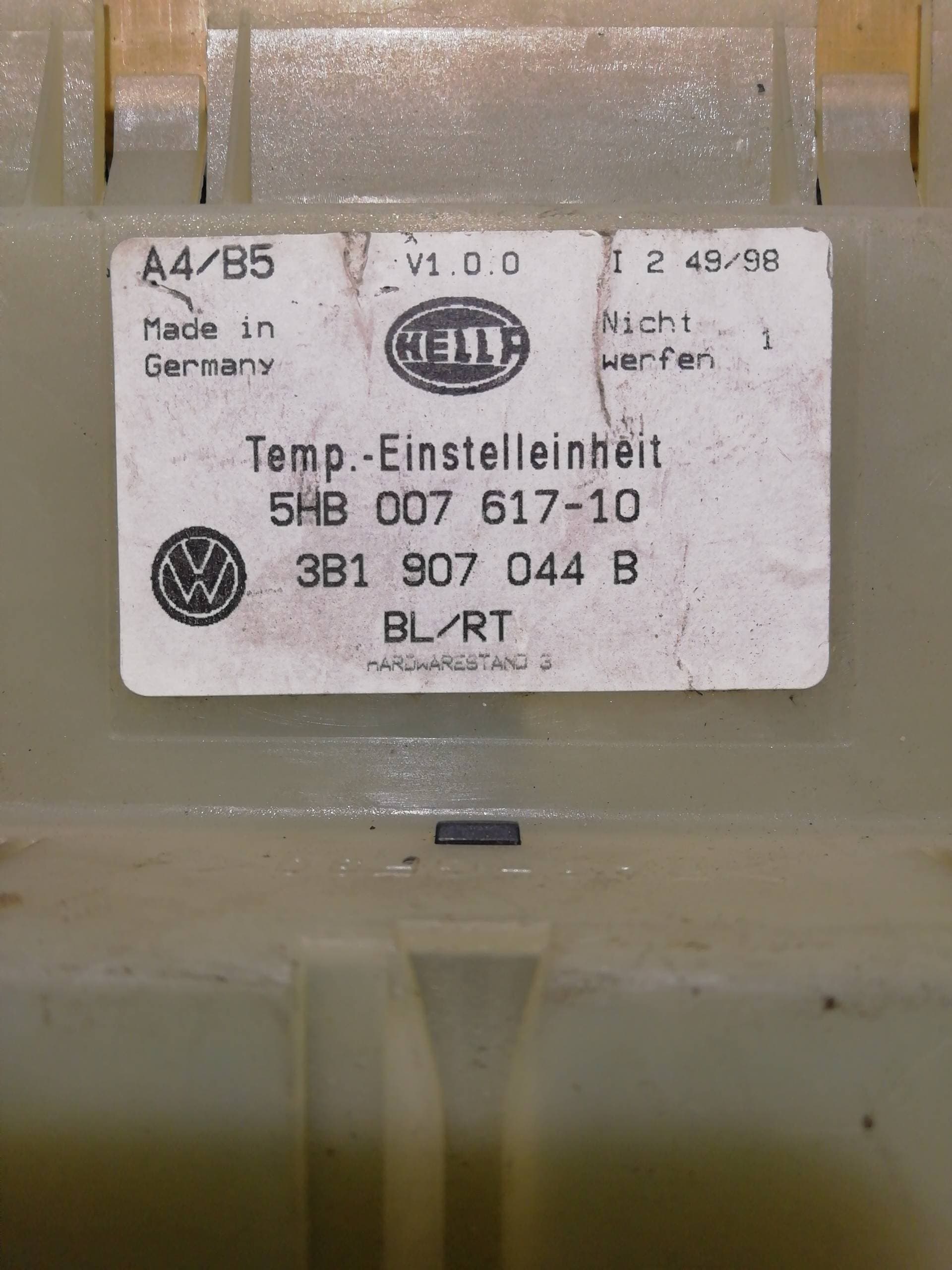 Mando climatizador VOLKSWAGEN PASSAT VARIANT (315) 2