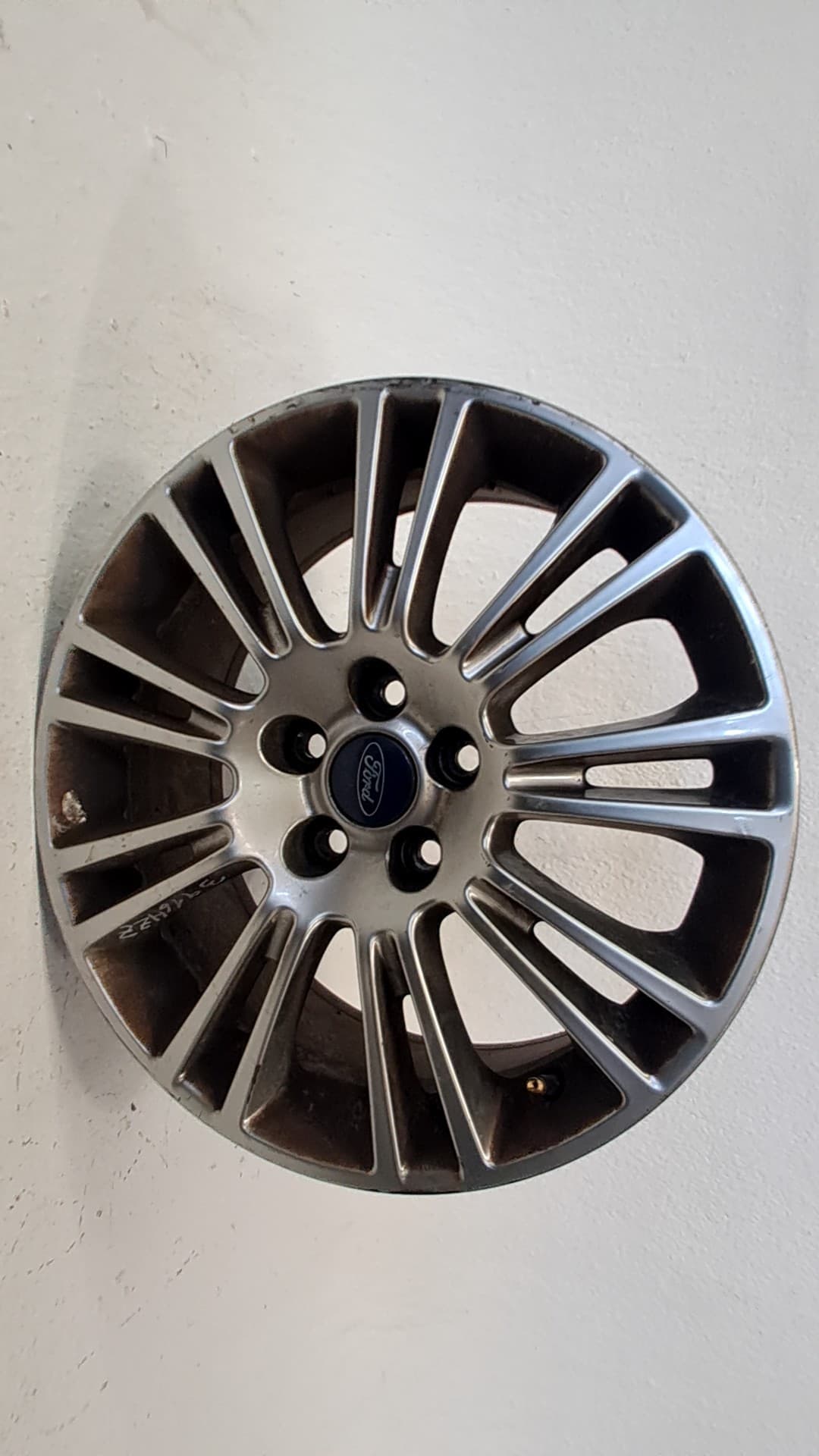 Llanta FORD FOCUS BERLINA (CAP)
