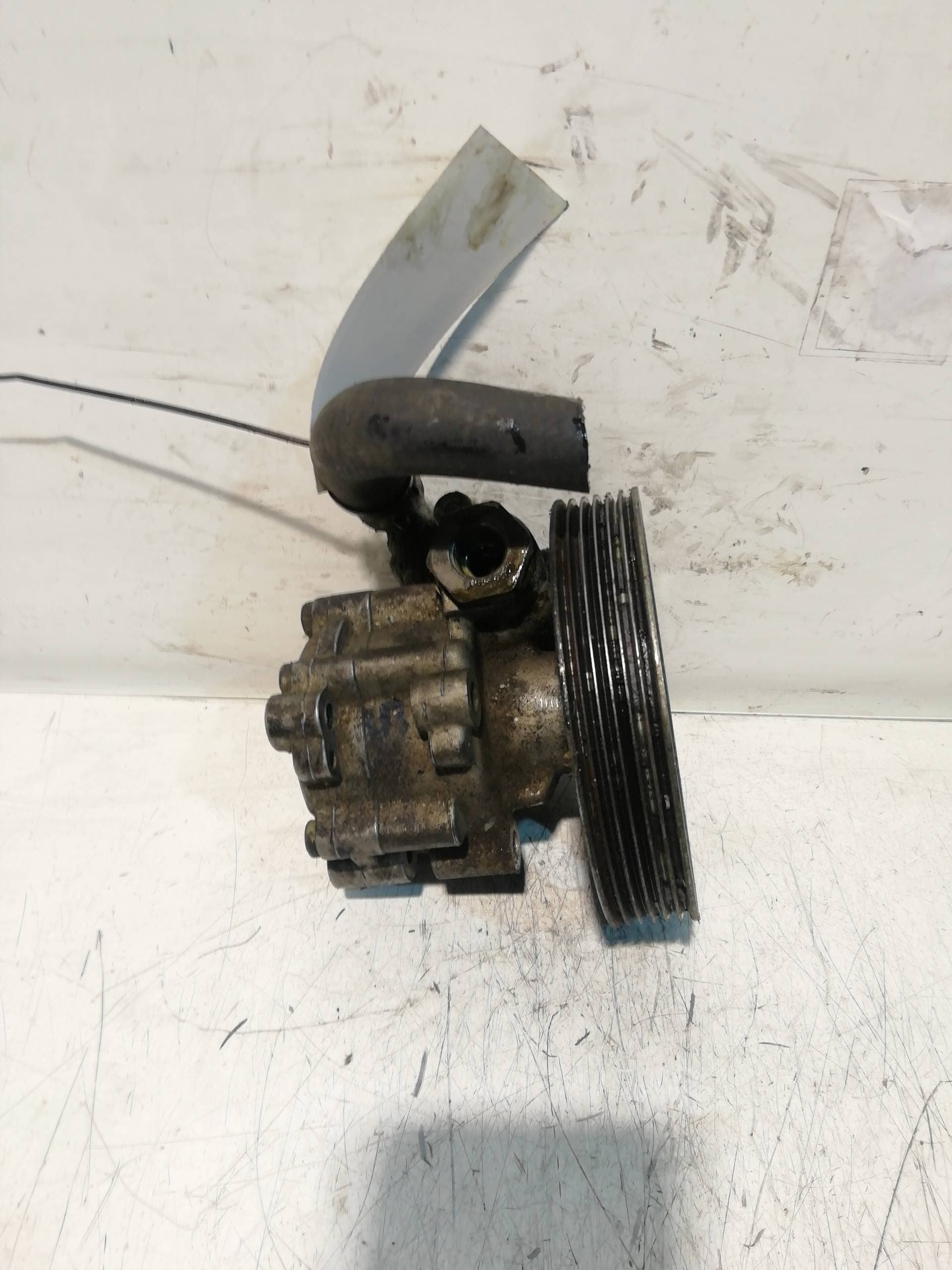 Bomba direccion CITROEN C5 BERLINA
