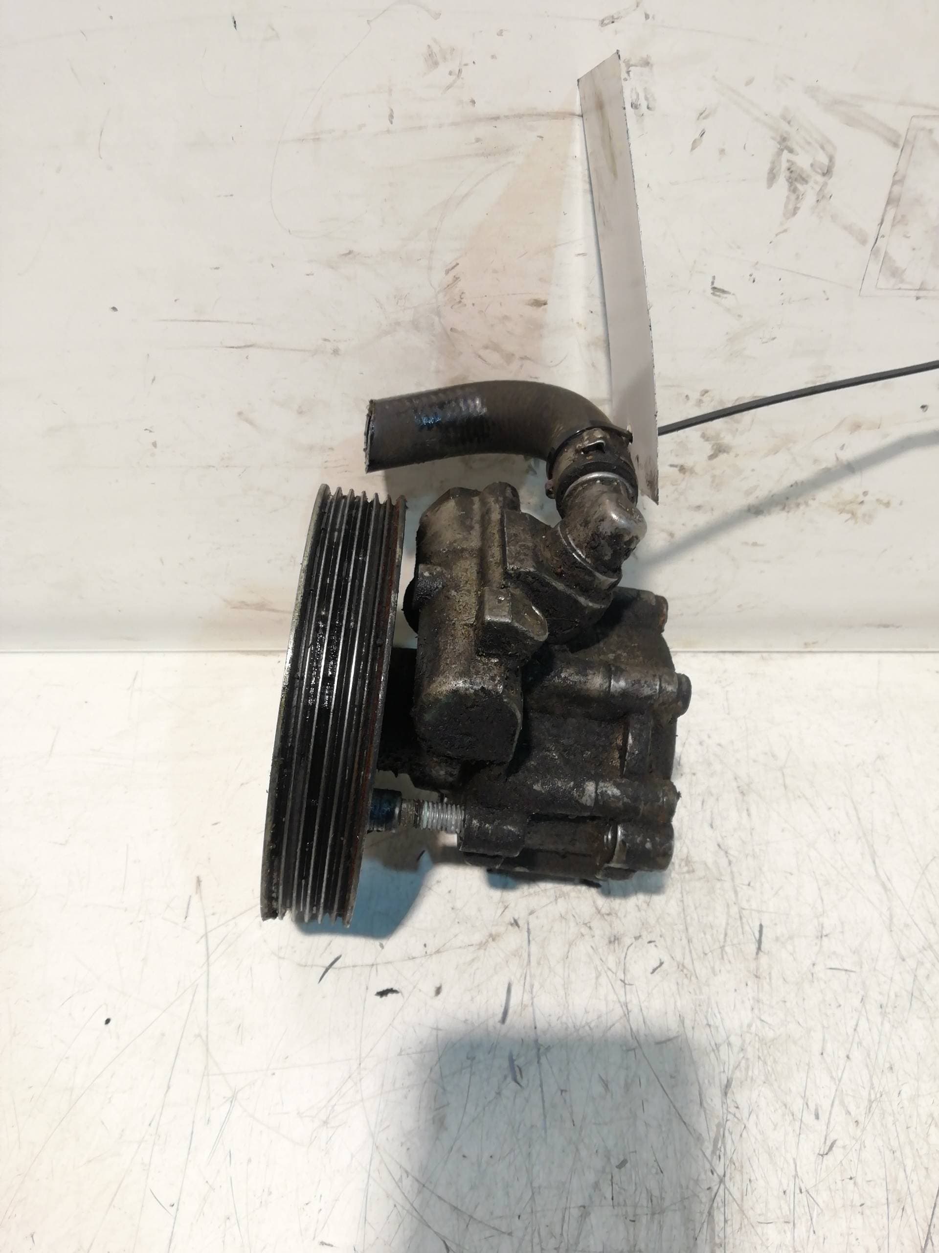 Bomba direccion CITROEN C5 BERLINA 4