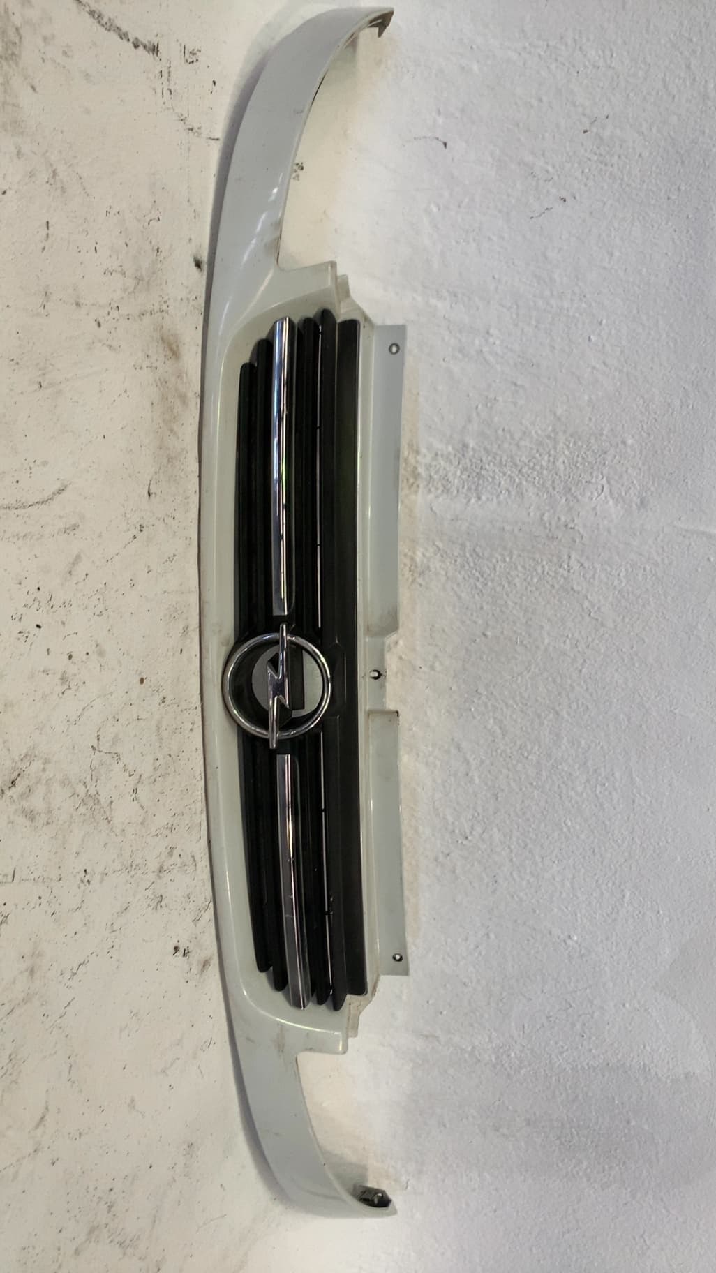 Rejilla paragolpes delantero OPEL VIVARO