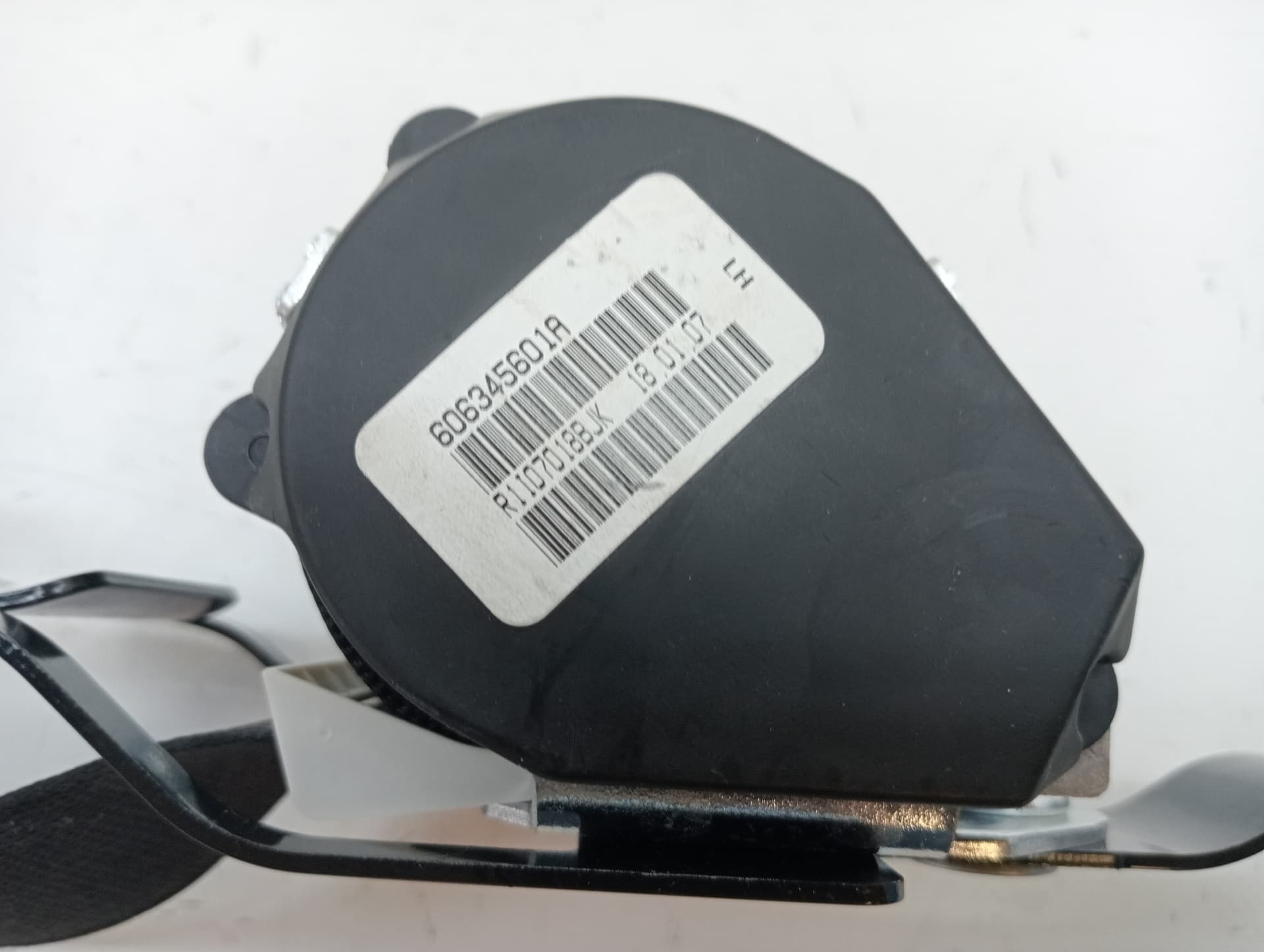 Cinturon seguridad trasero izquierdo BMW X5 (E70) 4