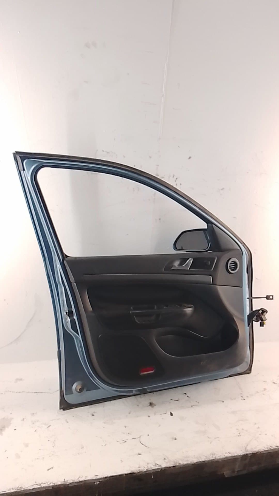 Puerta delantera izquierda SKODA OCTAVIA II COMBI (1Z5) 2
