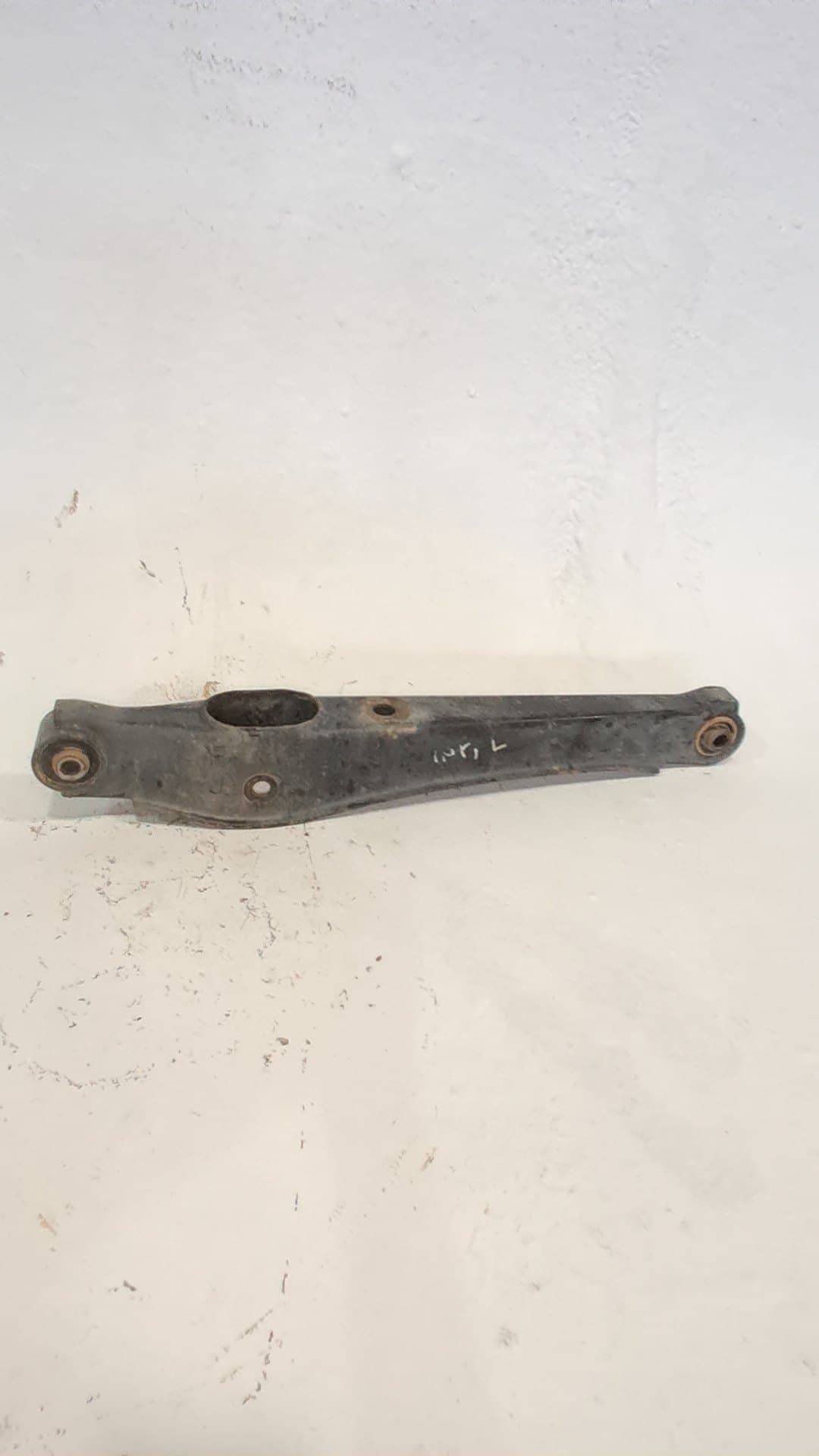 Brazo suspension inferior trasero izquierdo JEEP COMPASS (MK49)