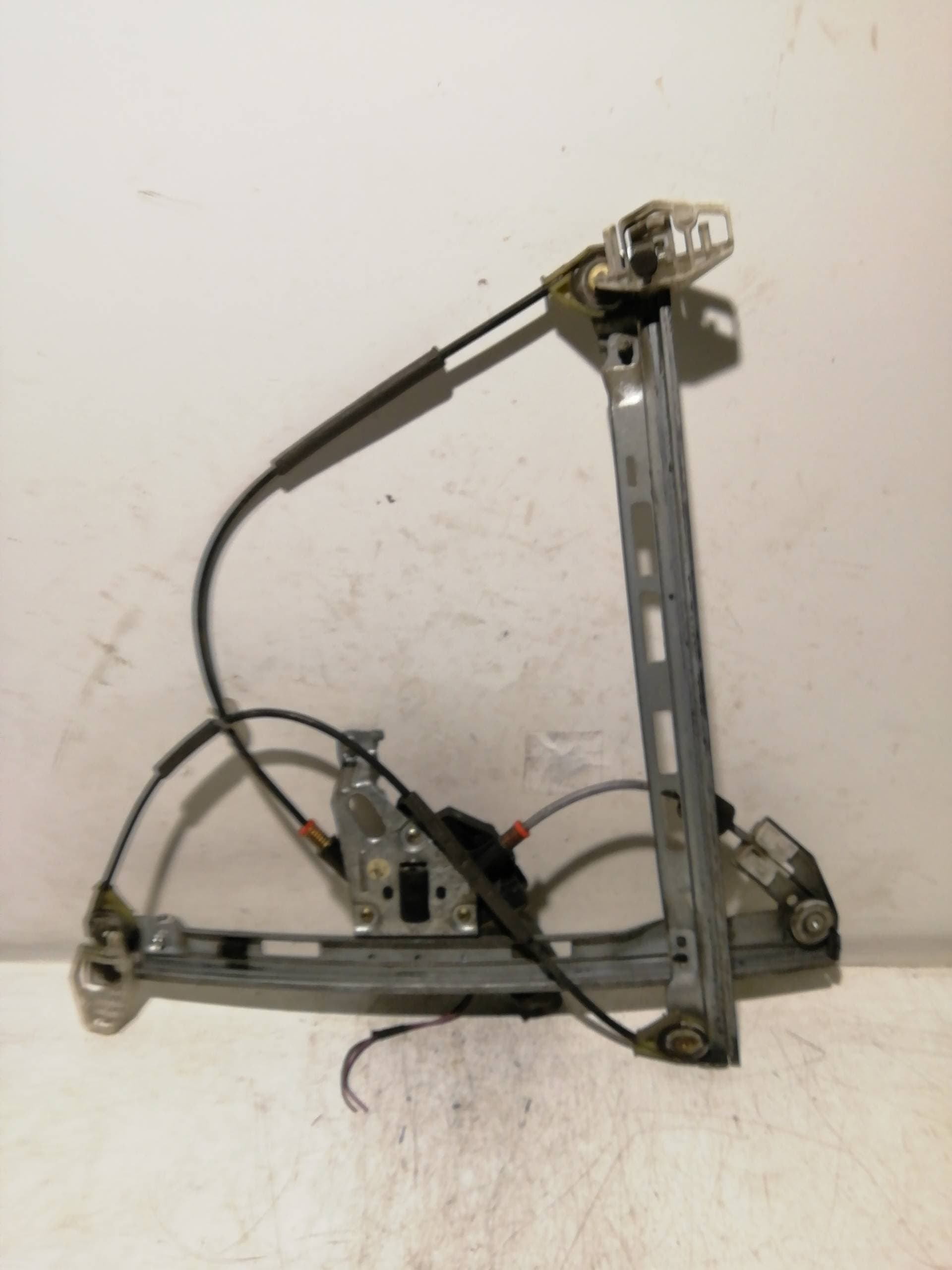 Elevalunas delantero izquierdo PEUGEOT 206 BERLINA