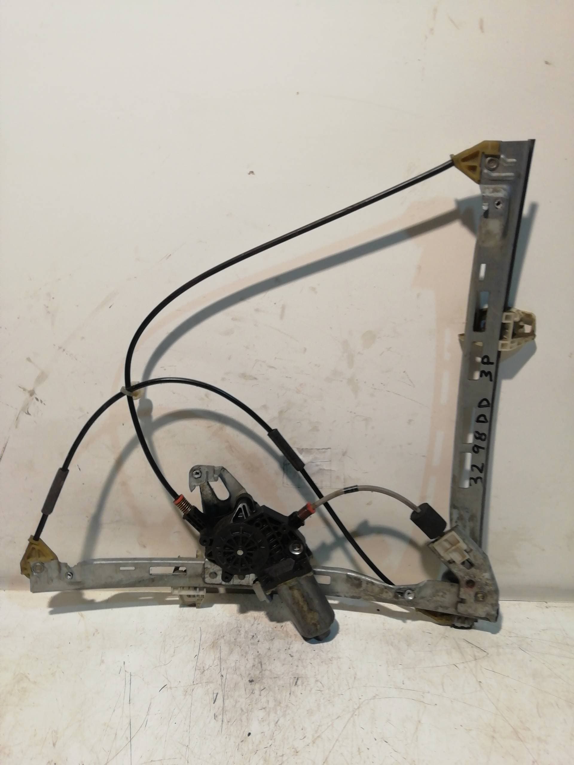Motor elevalunas delantero derecho PEUGEOT 206 BERLINA 5