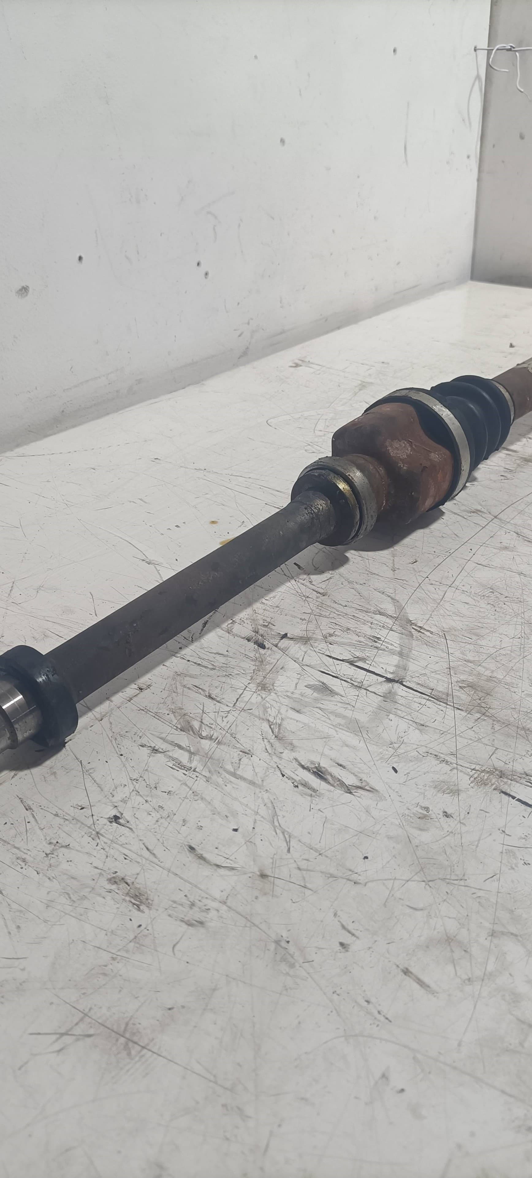 Transmision delantera derecha PEUGEOT 206 BERLINA 2