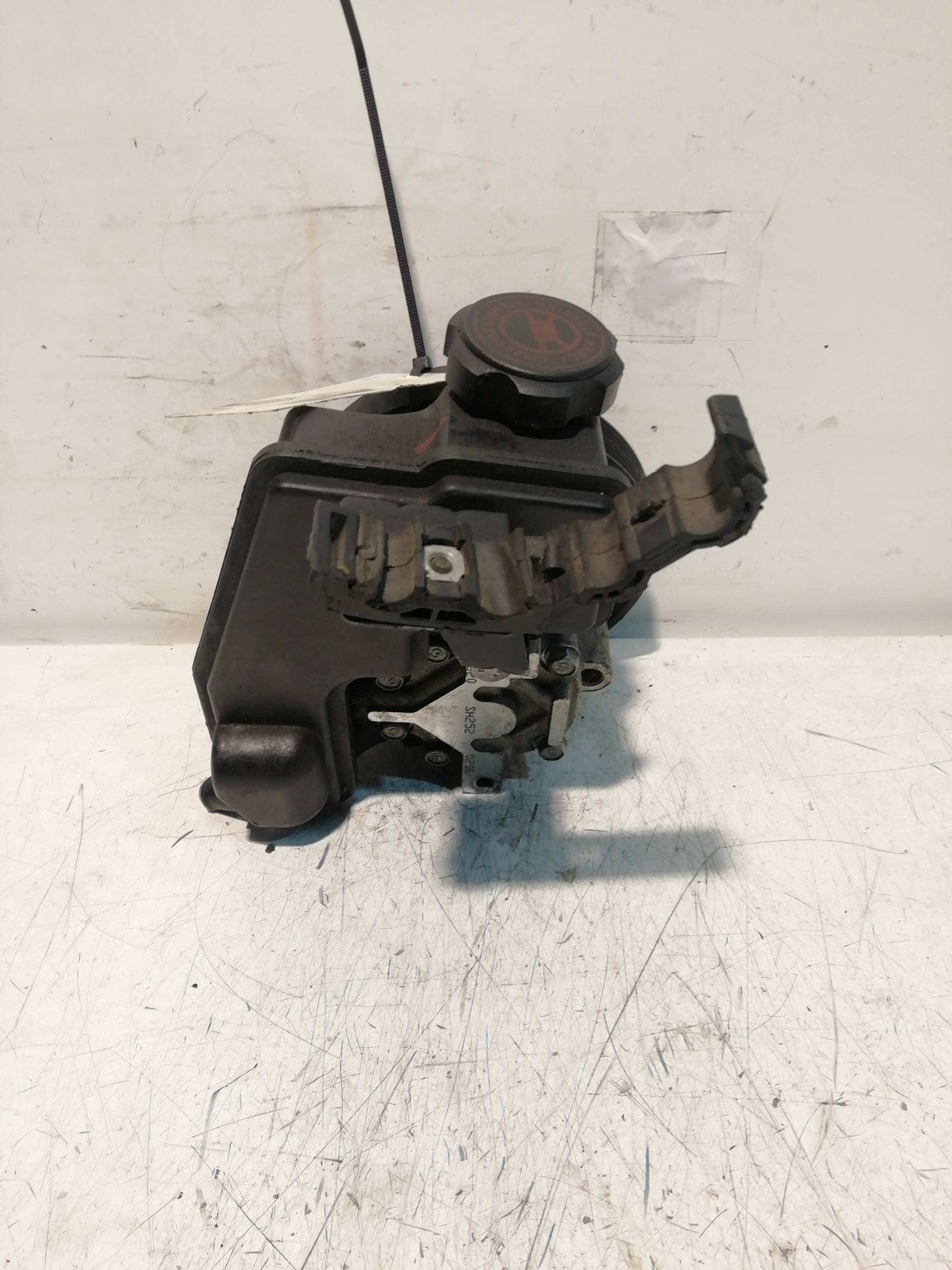 Bomba direccion PEUGEOT 206 BERLINA 4