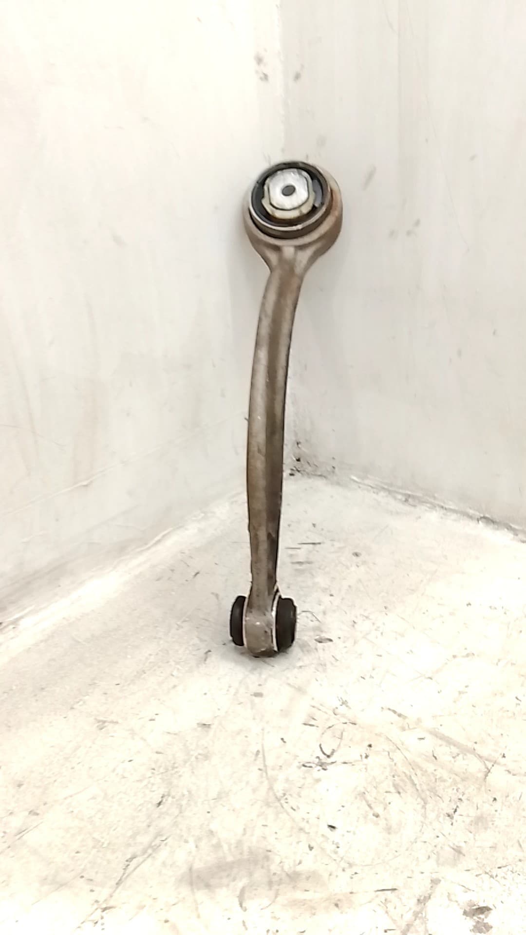 Brazo suspension superior delantero izquierdo JAGUAR XF I (X250)