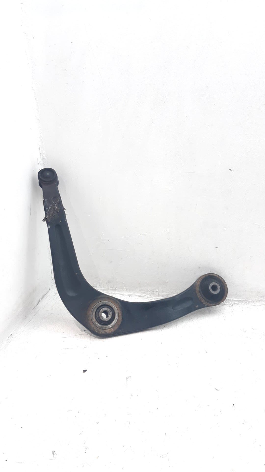 Brazo suspension inferior delantero izquierdo PEUGEOT 206+ 2