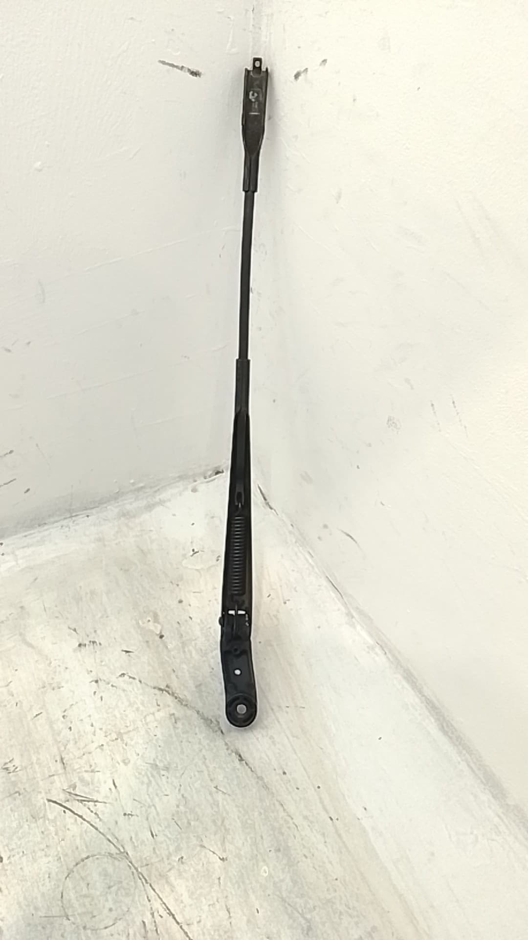 Brazo limpia delantero izquierdo OPEL ZAFIRA B