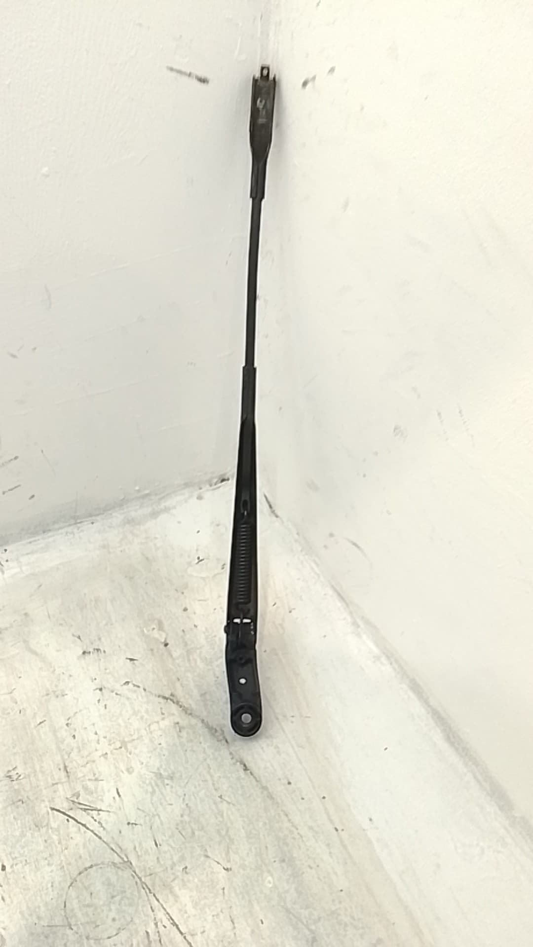 Brazo limpia delantero izquierdo OPEL ZAFIRA B 4