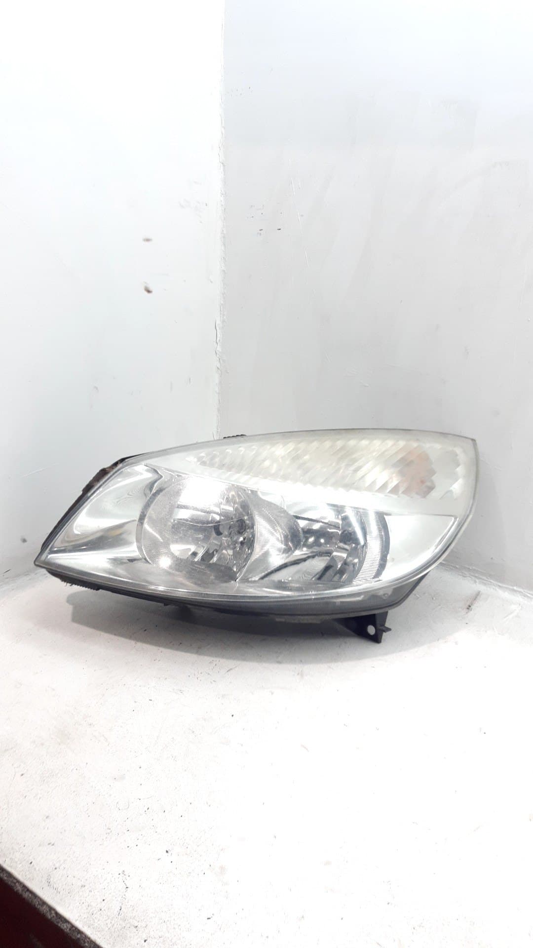 Faro izquierdo RENAULT GRAND SCENIC II (JM0/1_) 3