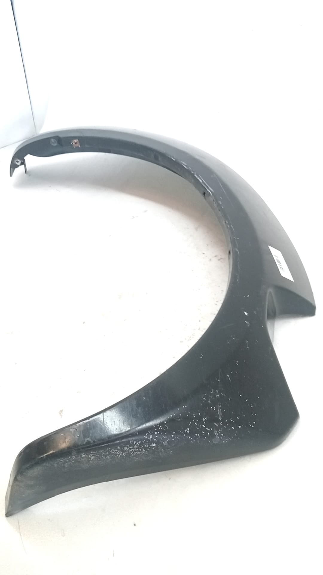Aletin trasero derecho NISSAN PICK-UP (Y720)