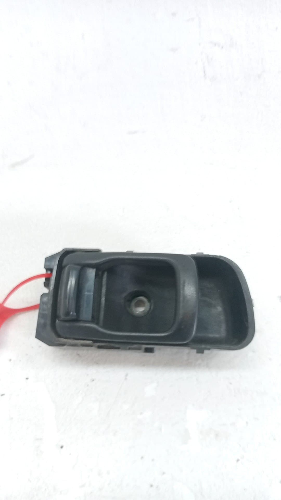 Maneta interior delantera izquierda NISSAN PICK-UP (Y720)