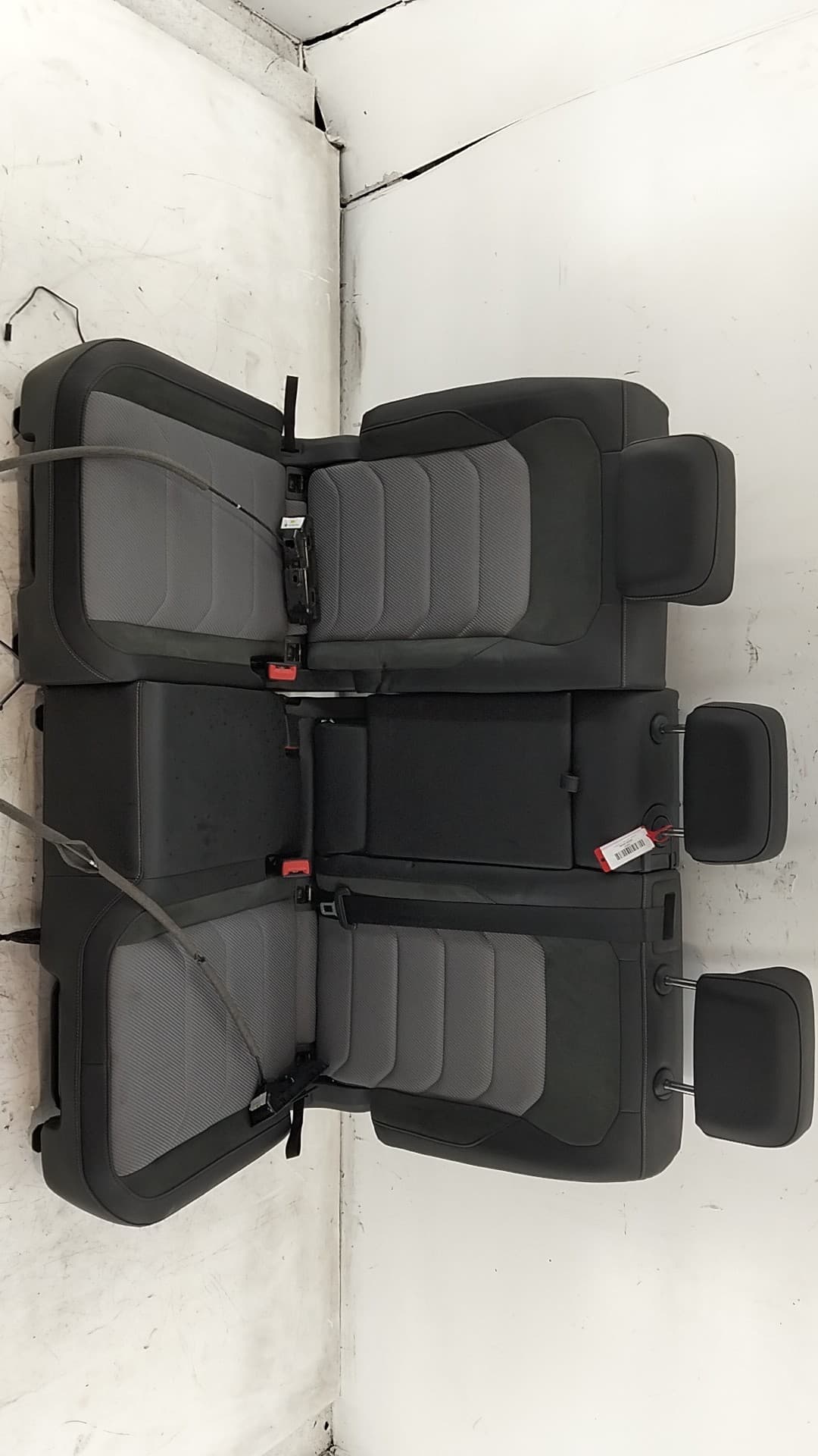 Cerradura asientos traseros VOLKSWAGEN TIGUAN (AX1)