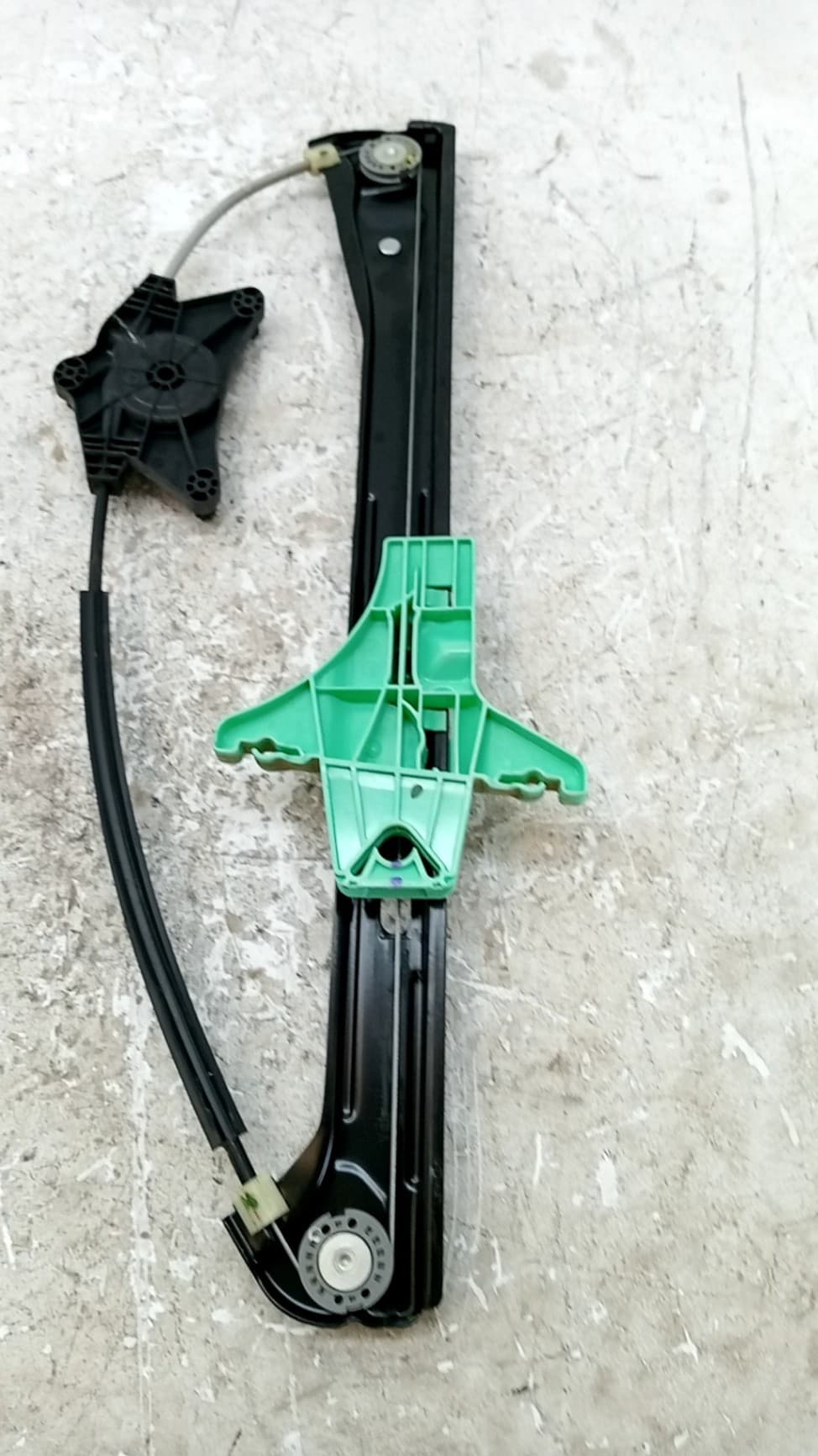 Elevalunas trasero derecho VOLKSWAGEN TIGUAN (AX1) 2