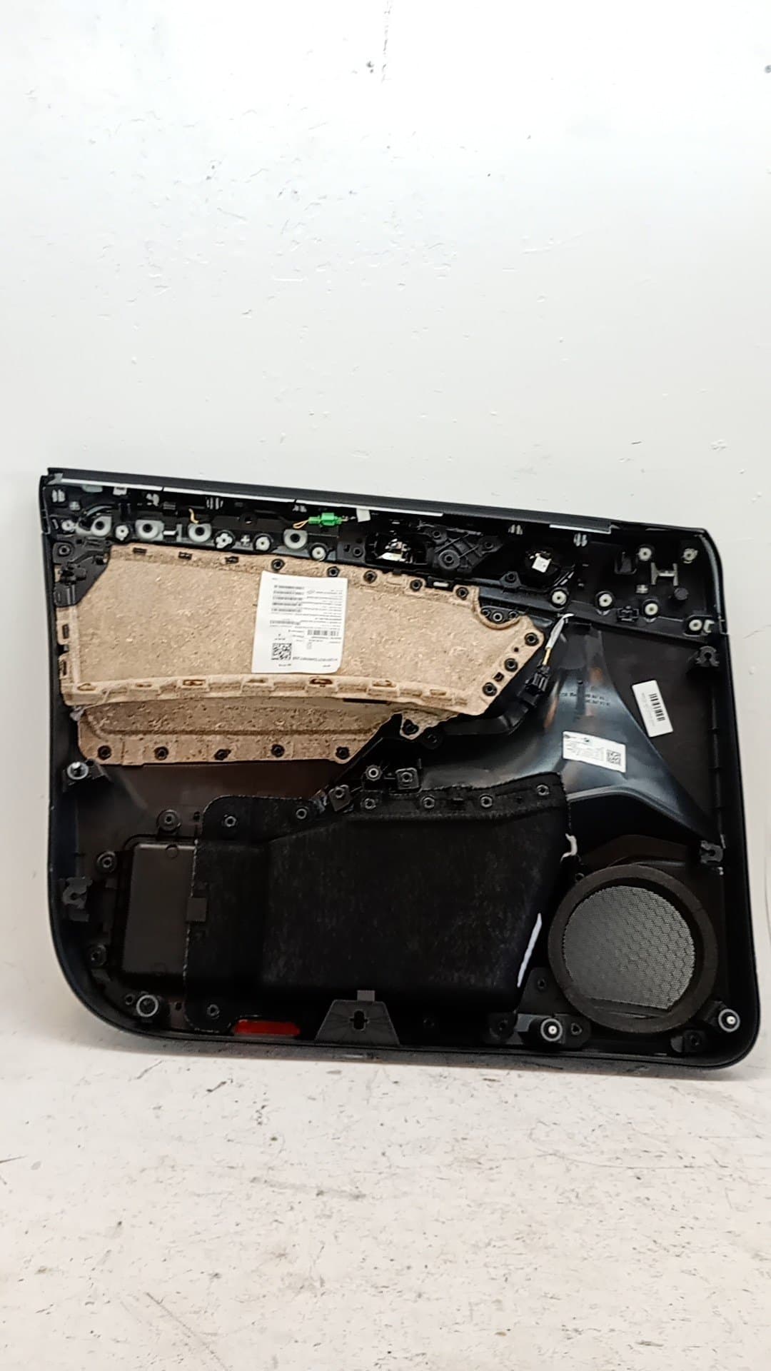 Guarnecido puerta delantera derecha VOLKSWAGEN TIGUAN (AX1) 4