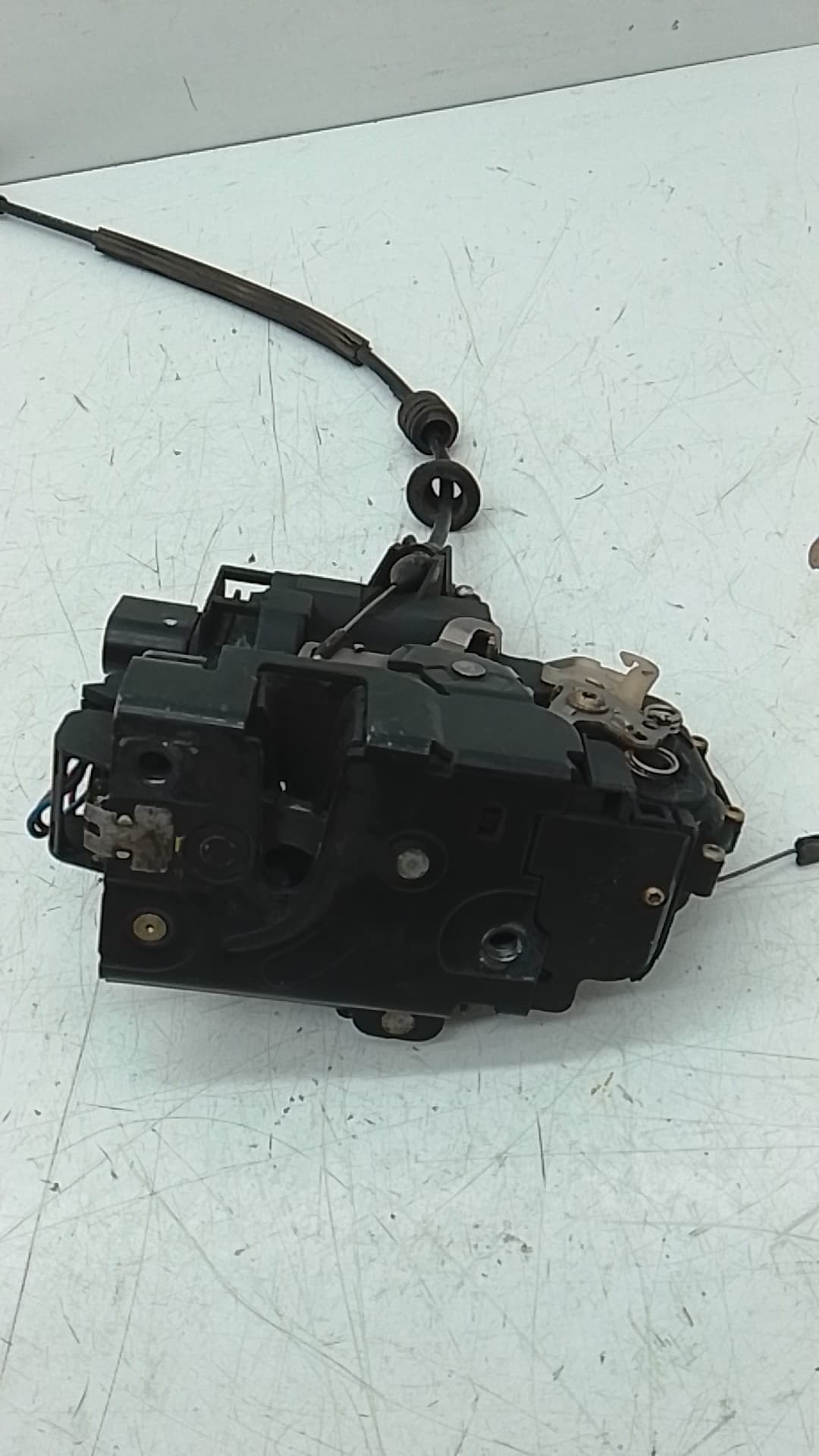 Cerradura puerta delantera derecha VOLKSWAGEN BORA BERLINA (1J2) 3