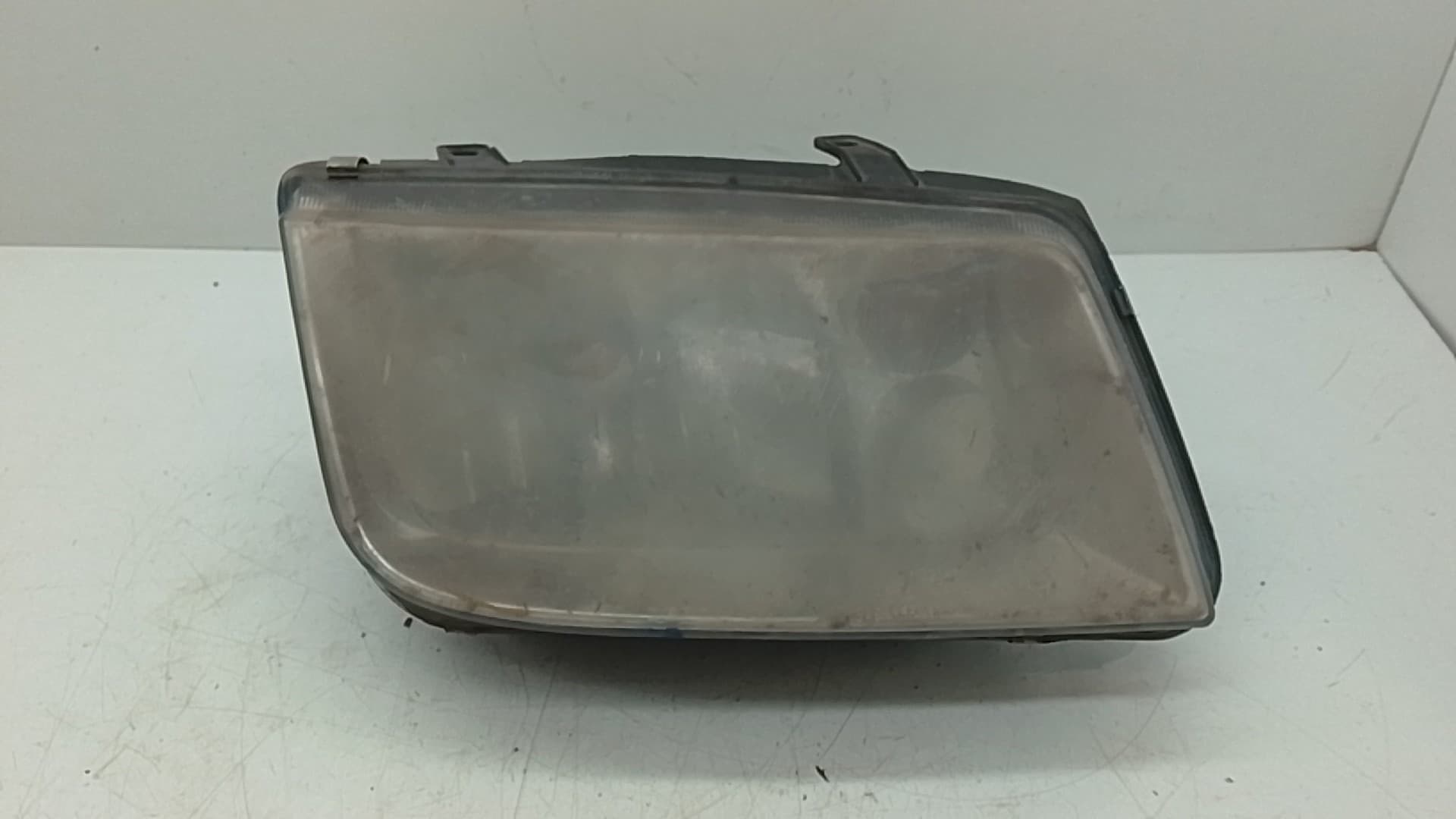 Faro derecho VOLKSWAGEN BORA BERLINA (1J2)