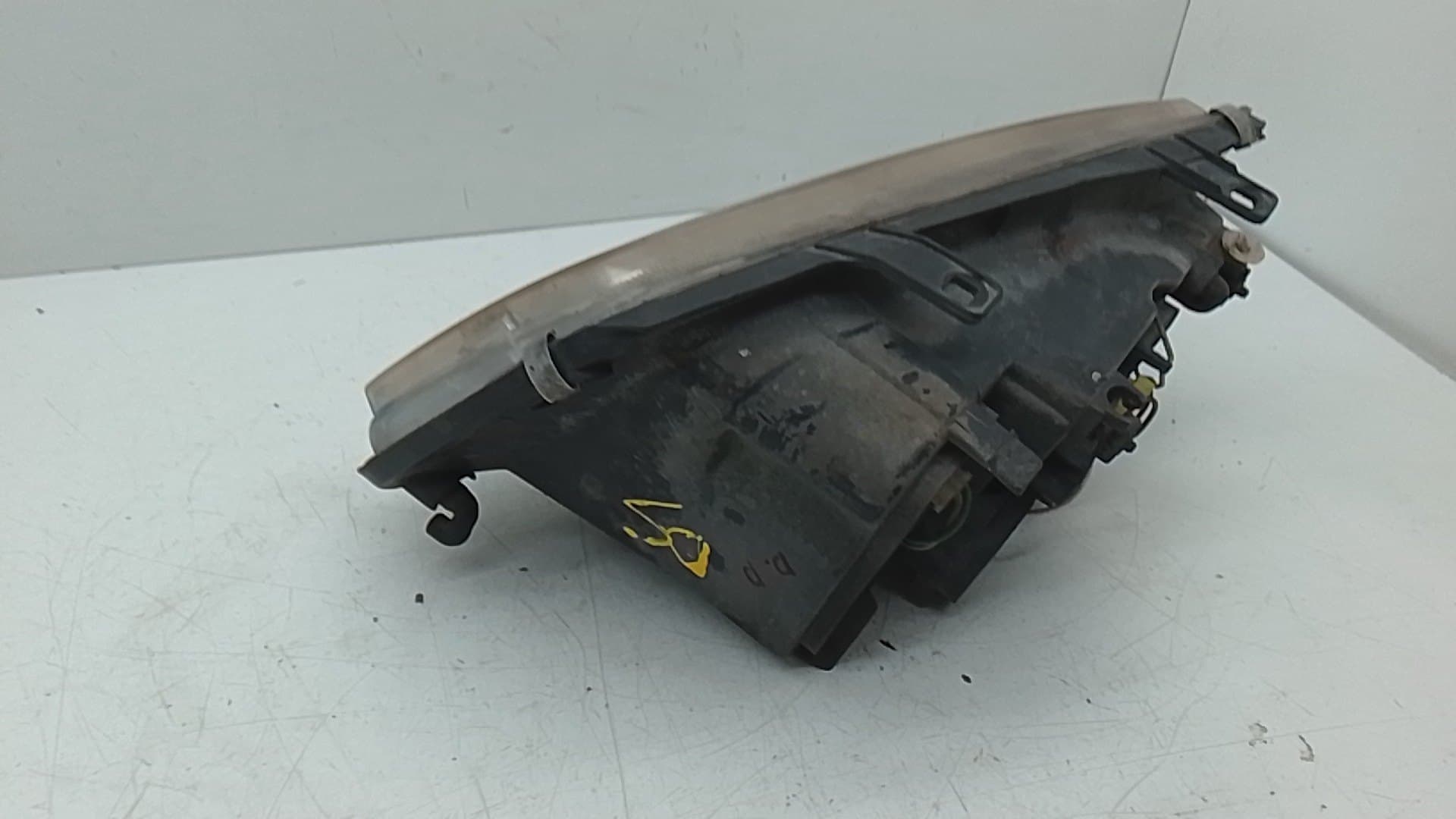 Faro derecho VOLKSWAGEN BORA BERLINA (1J2) 3