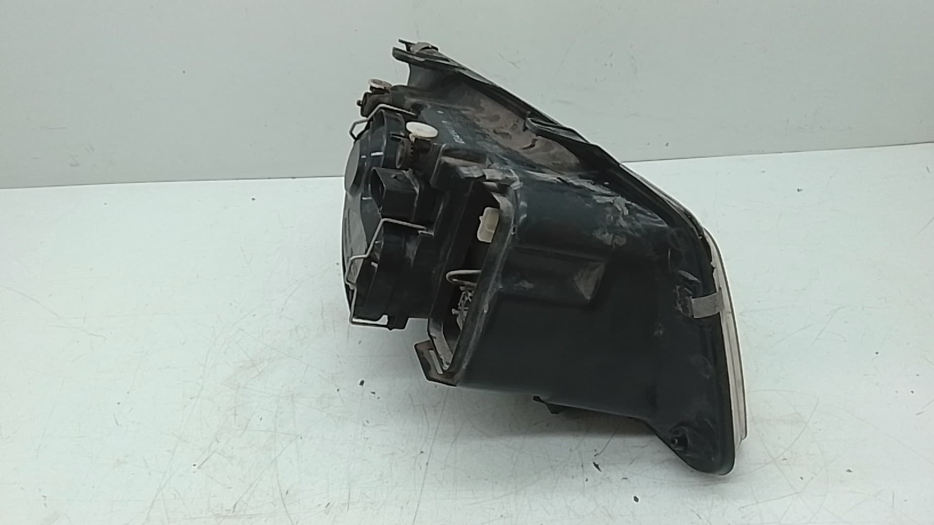 Faro izquierdo VOLKSWAGEN BORA BERLINA (1J2) 5
