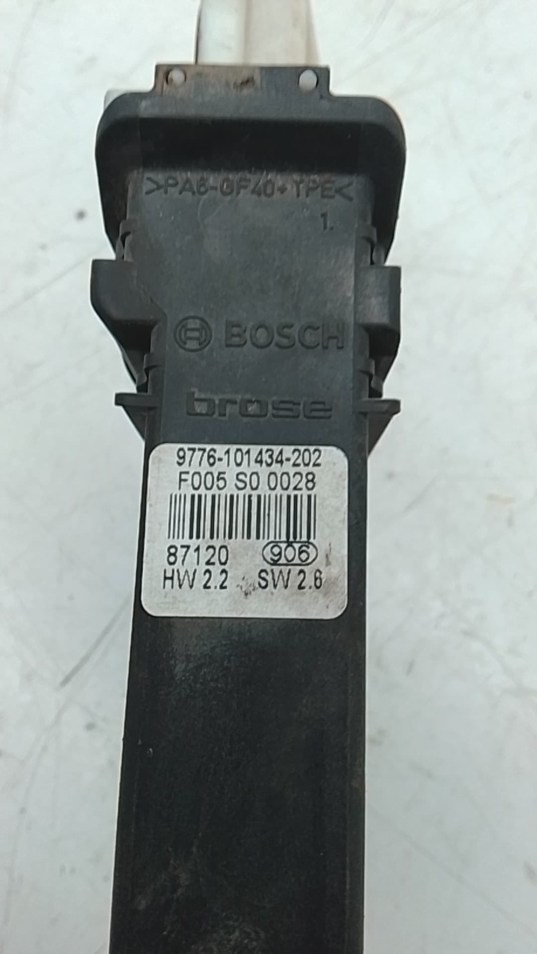 Motor elevalunas delantero derecho VOLKSWAGEN BORA BERLINA (1J2) 4
