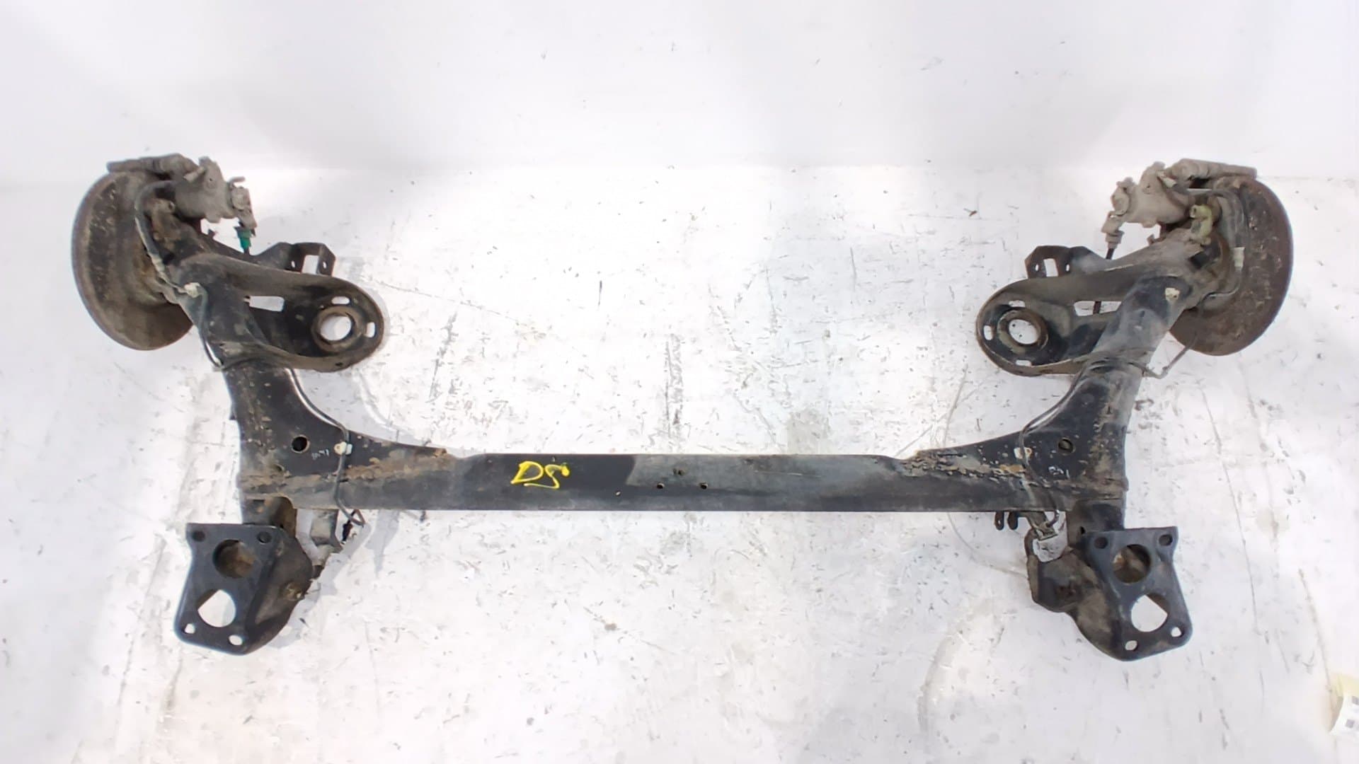 Puente trasero VOLKSWAGEN BORA BERLINA (1J2)