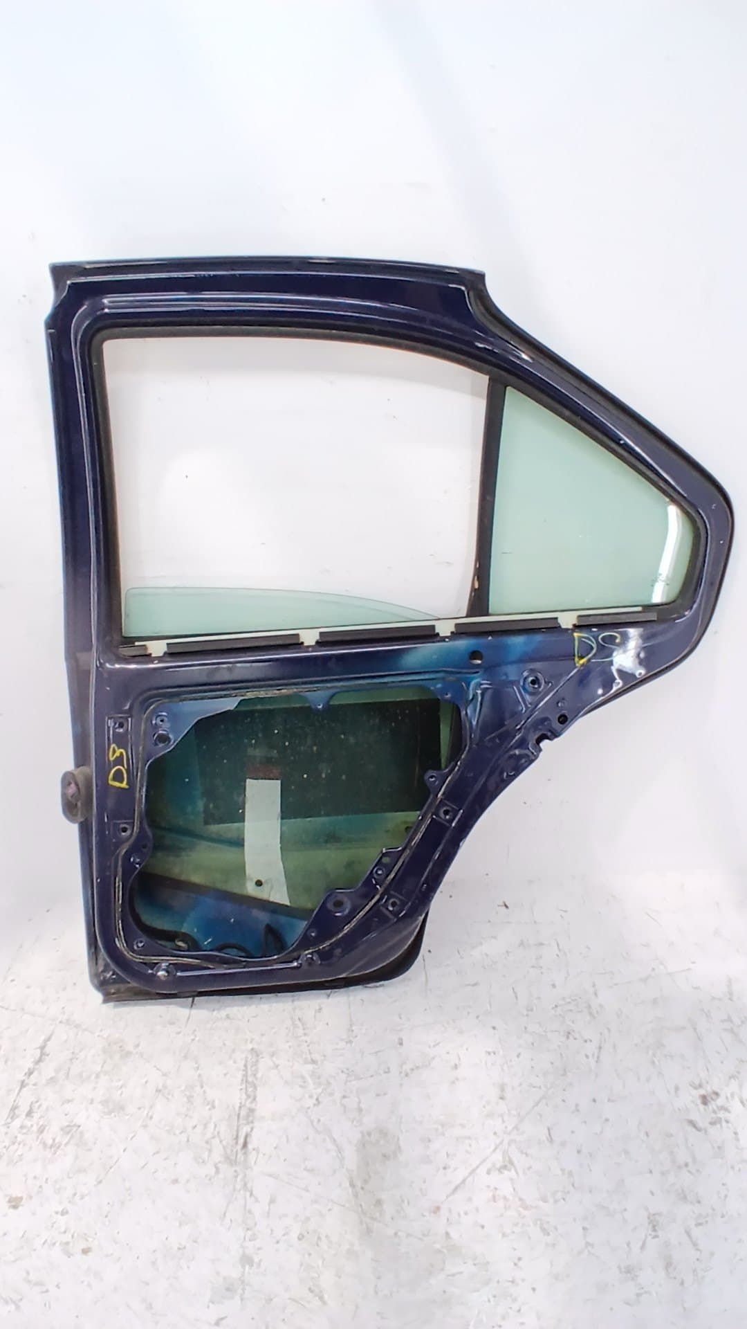 Puerta trasera derecha VOLKSWAGEN BORA BERLINA (1J2) 2
