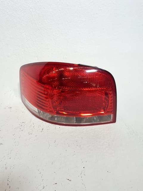 Piloto trasero izquierdo AUDI A3 (8L)
