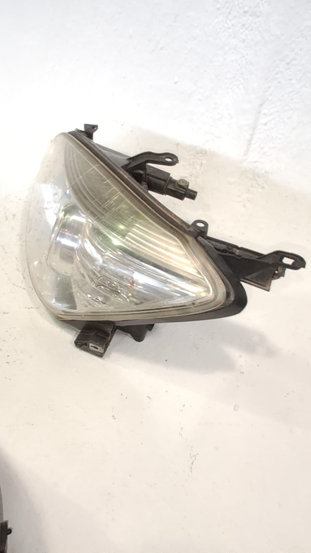 Faro izquierdo TOYOTA RAV 4 (A3) 3
