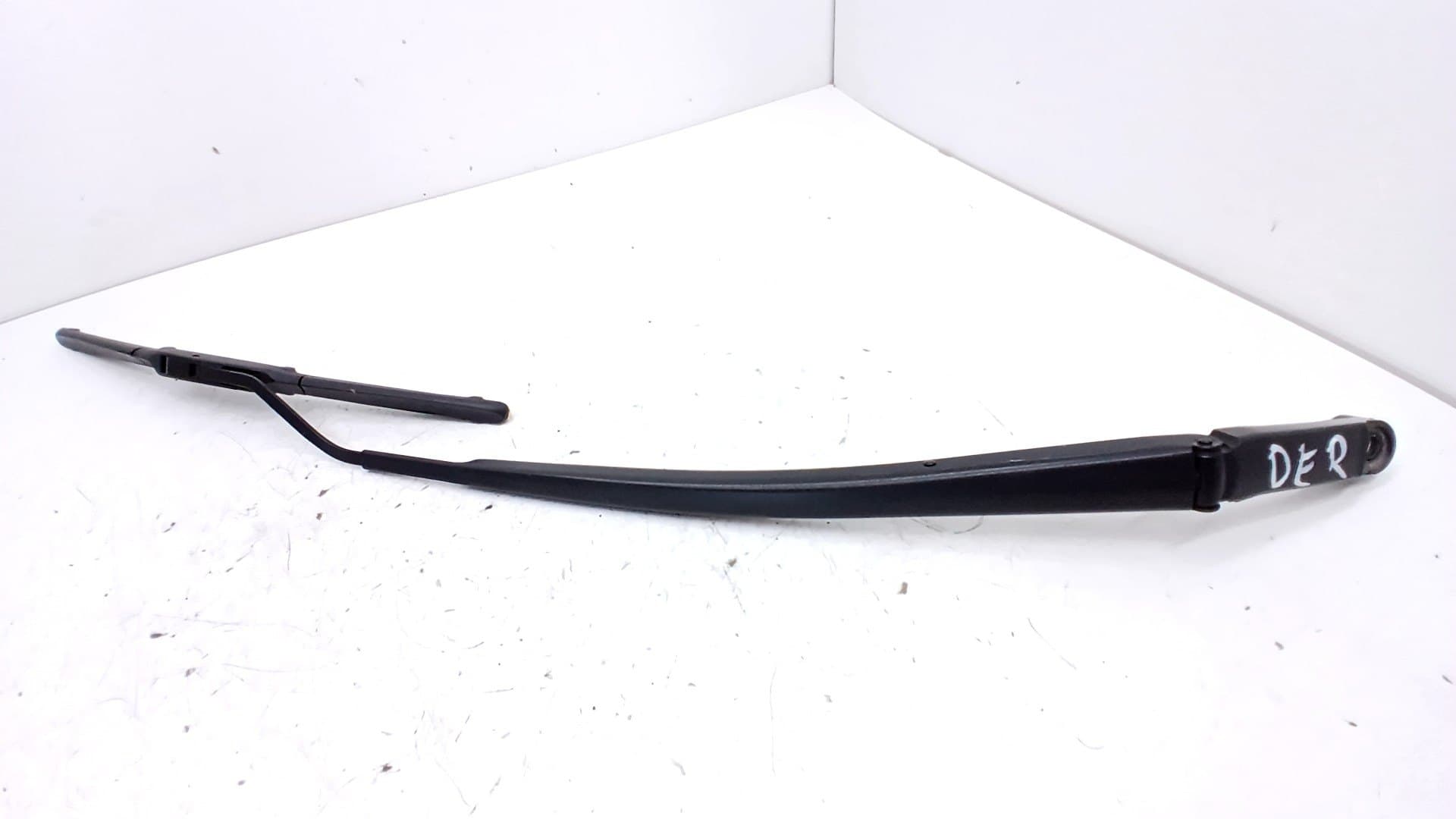 Brazo limpia delantero derecho TOYOTA RAV 4
