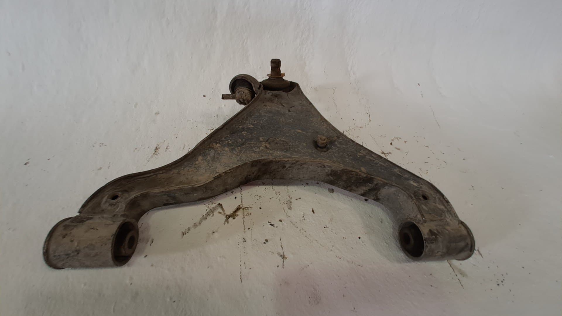 Brazo suspension inferior delantero izquierdo NISSAN NAVARA PICK-UP (D40M) 2