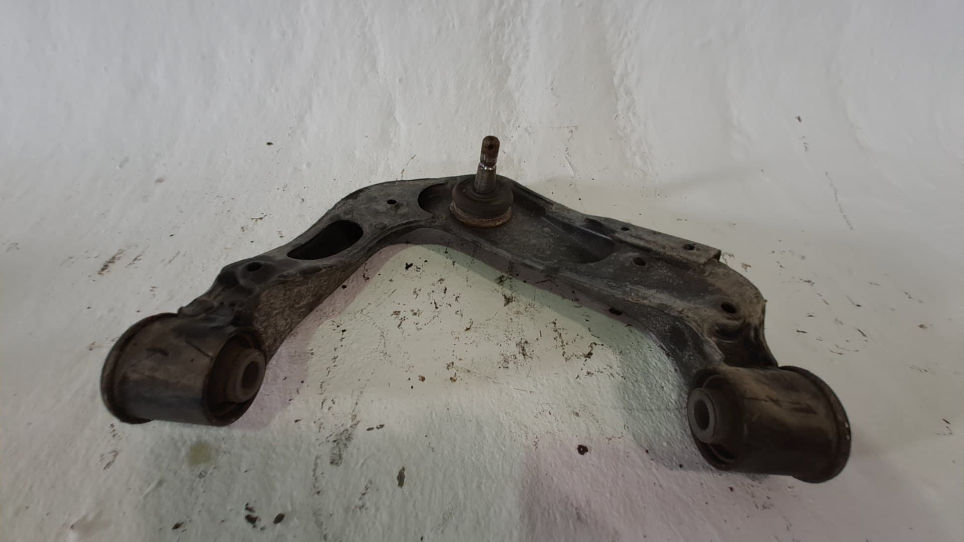 Brazo suspension superior delantero derecho NISSAN NAVARA PICK-UP (D40M) 2