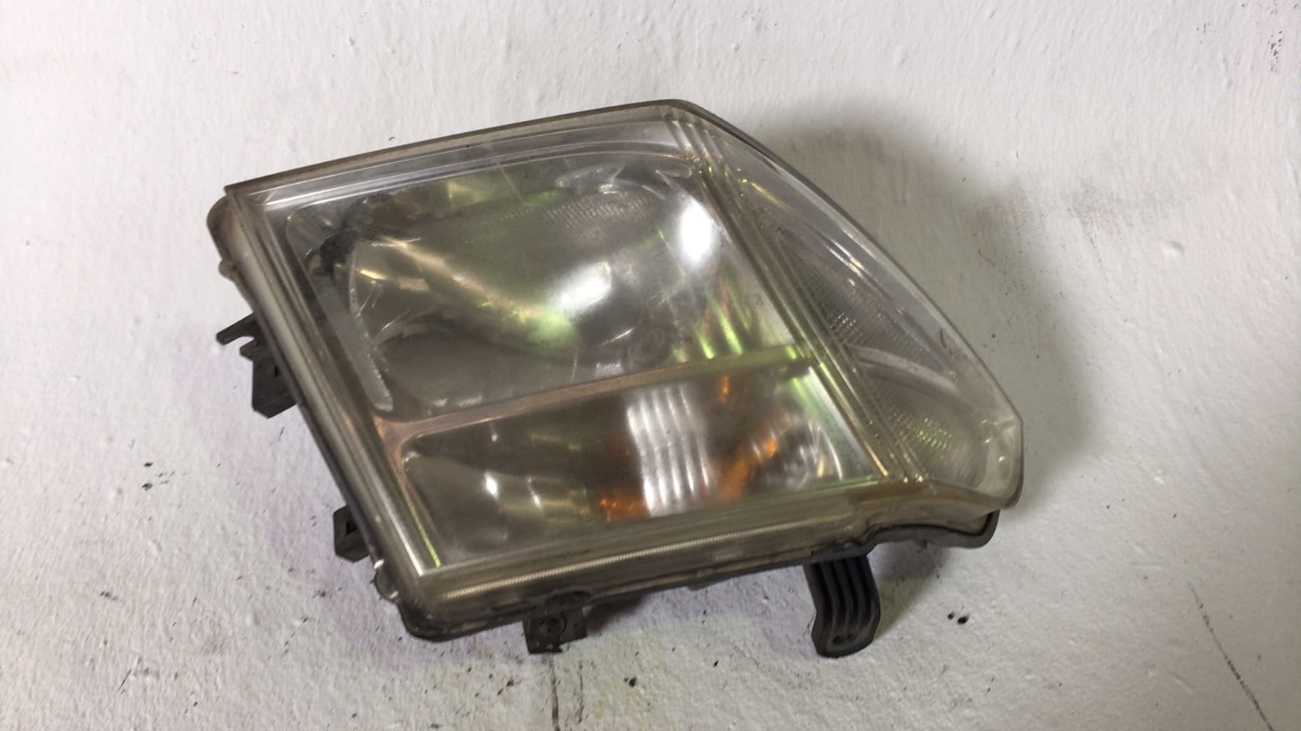 Faro derecho NISSAN NAVARA PICK-UP (D40M)
