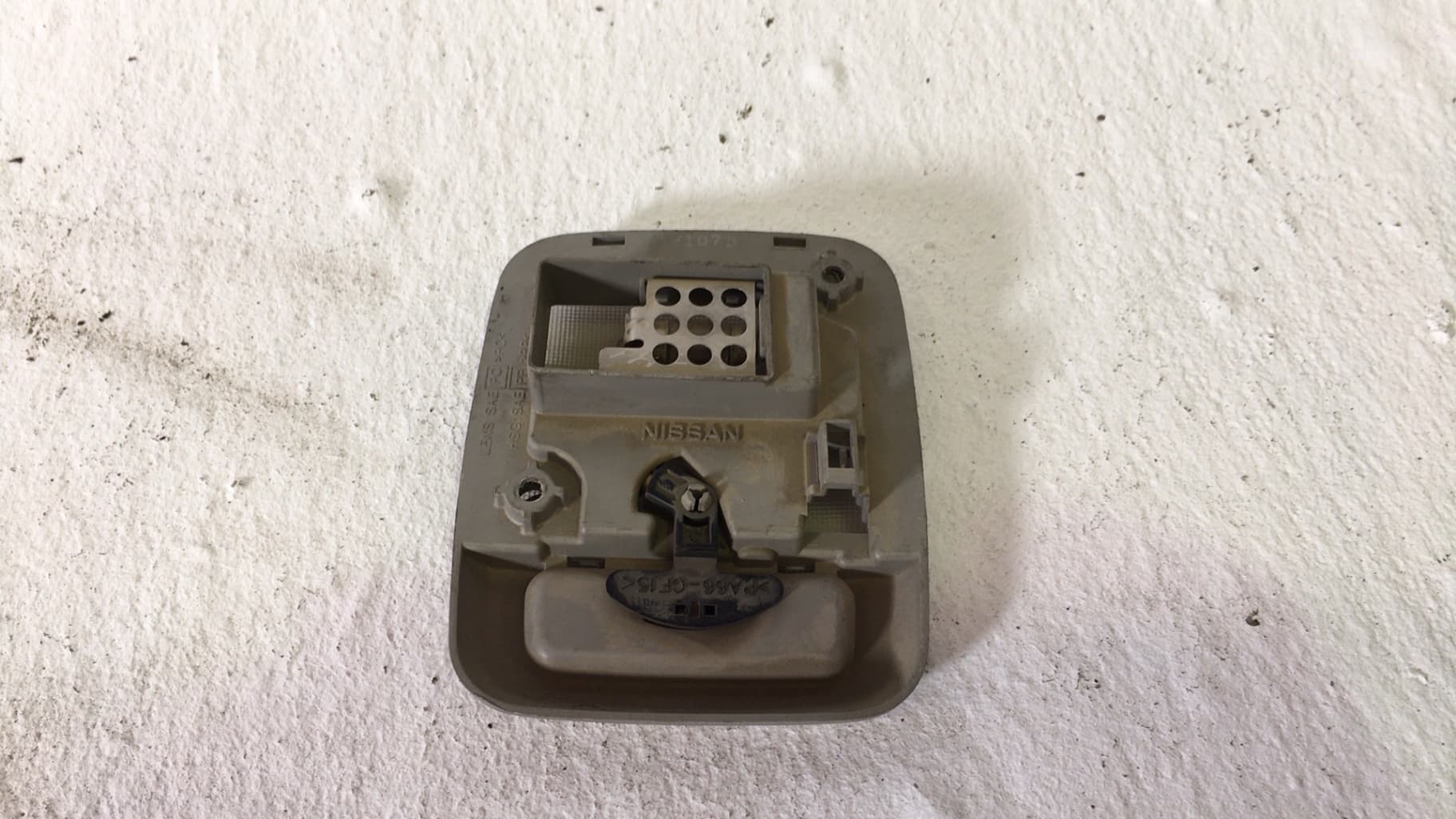 Luz interior NISSAN NAVARA PICK-UP (D40M) 2